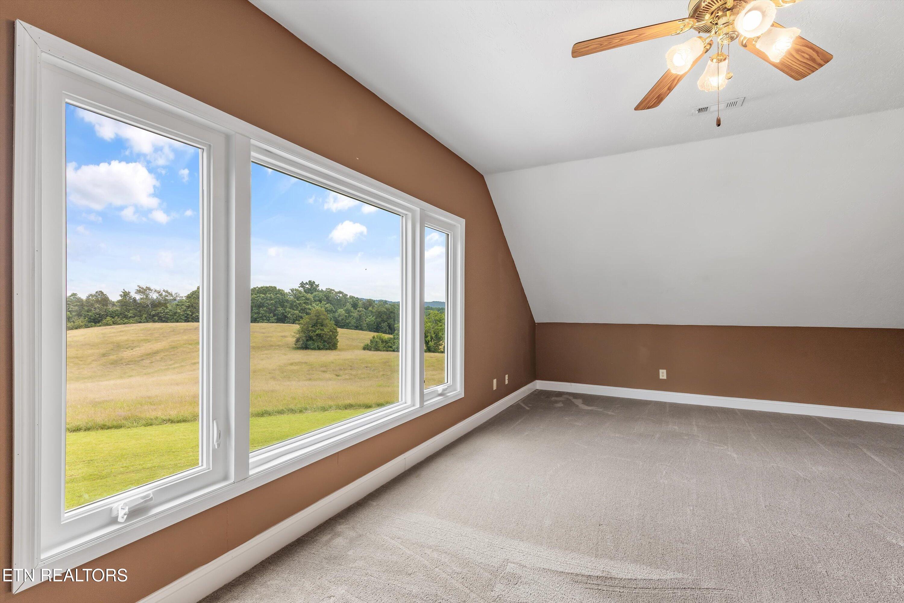 7801 Scenic Oaks Rd, Knoxville