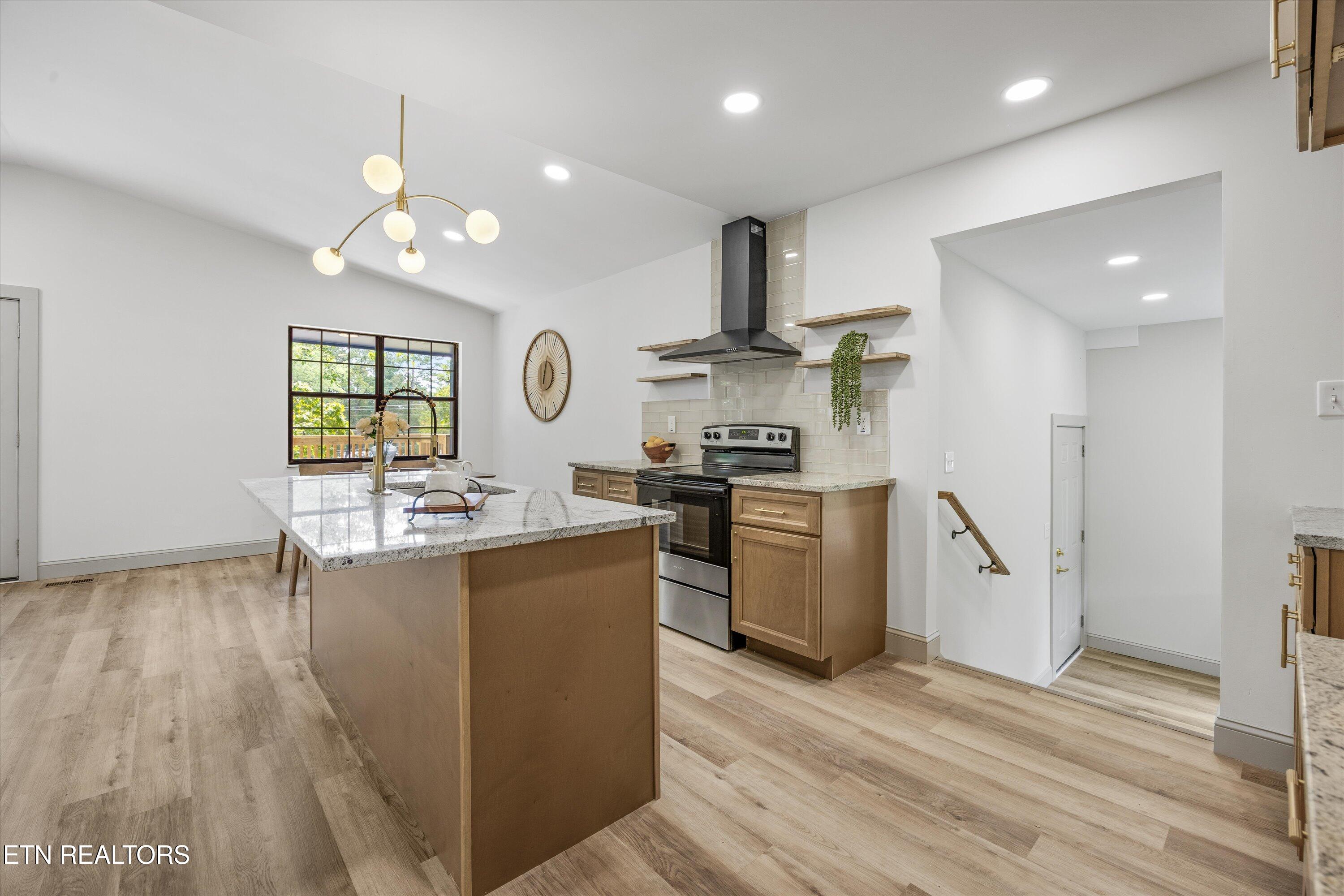 3241 Wilderness Rd