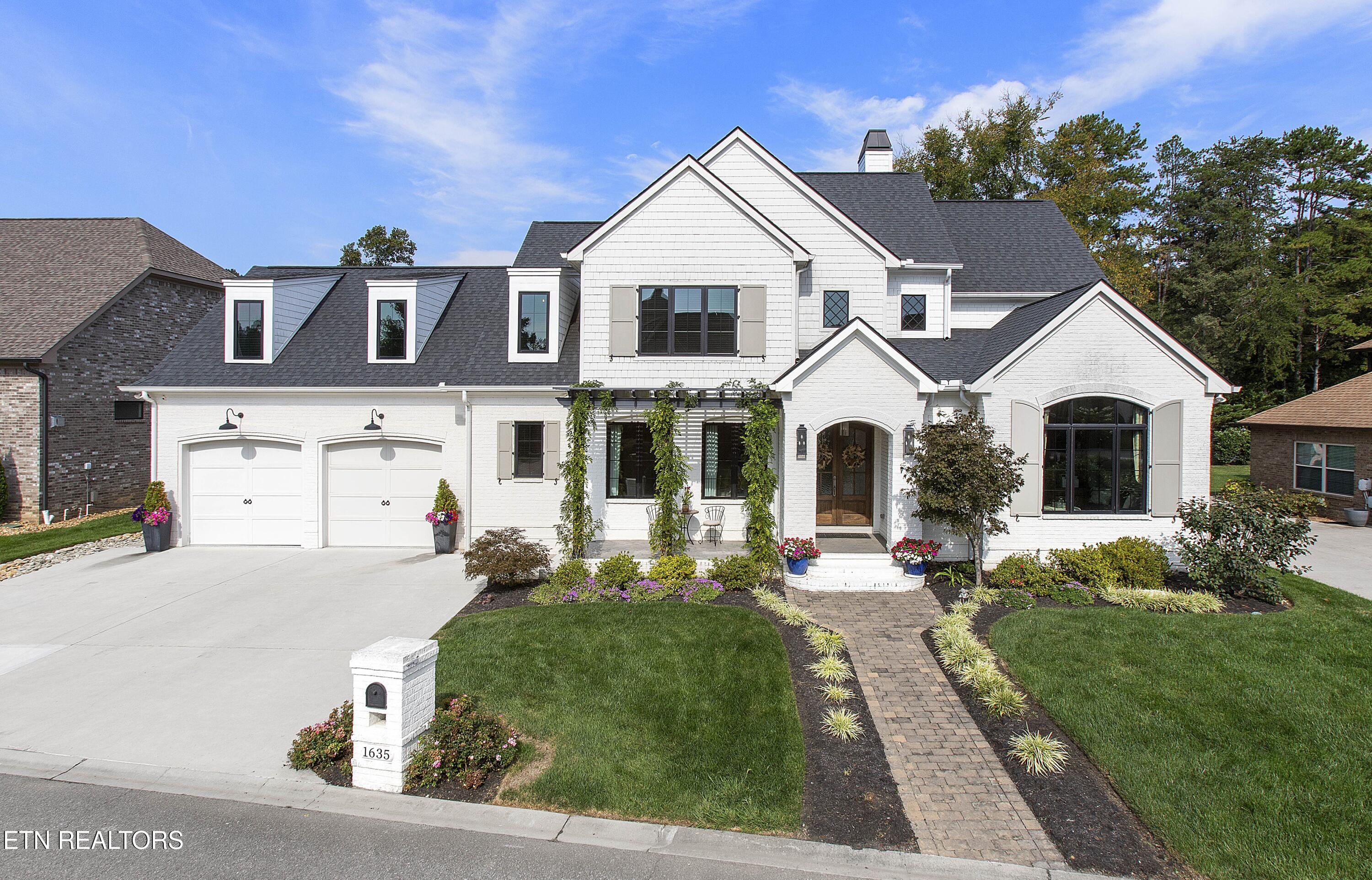 1635 Yachtsman Way