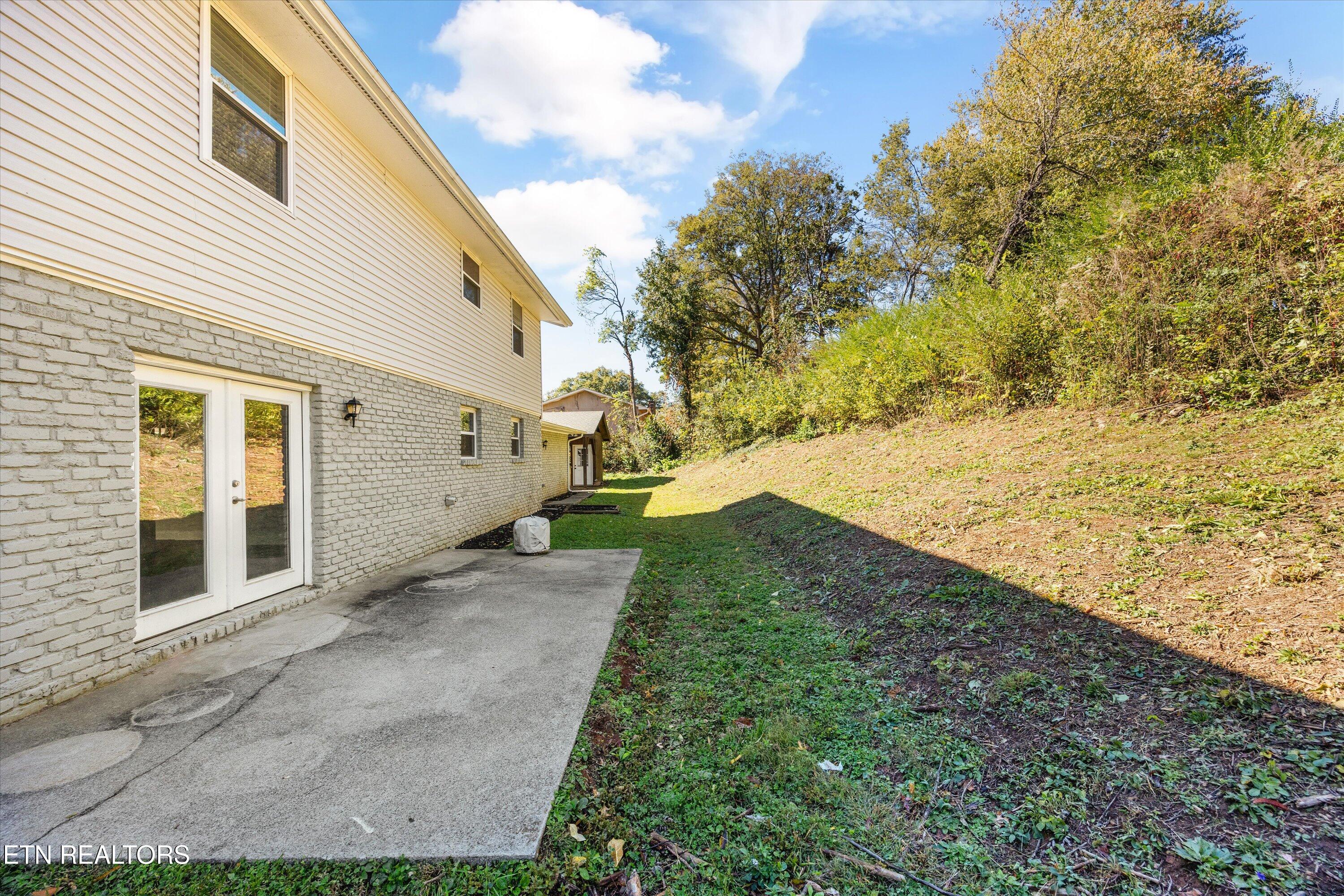 5413 NW Smoky Trail Tr