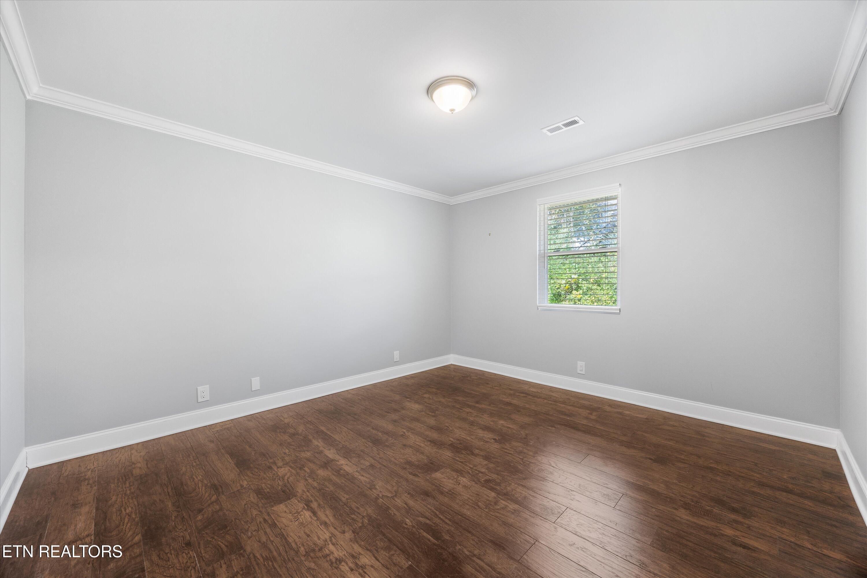 5413 NW Smoky Trail Tr