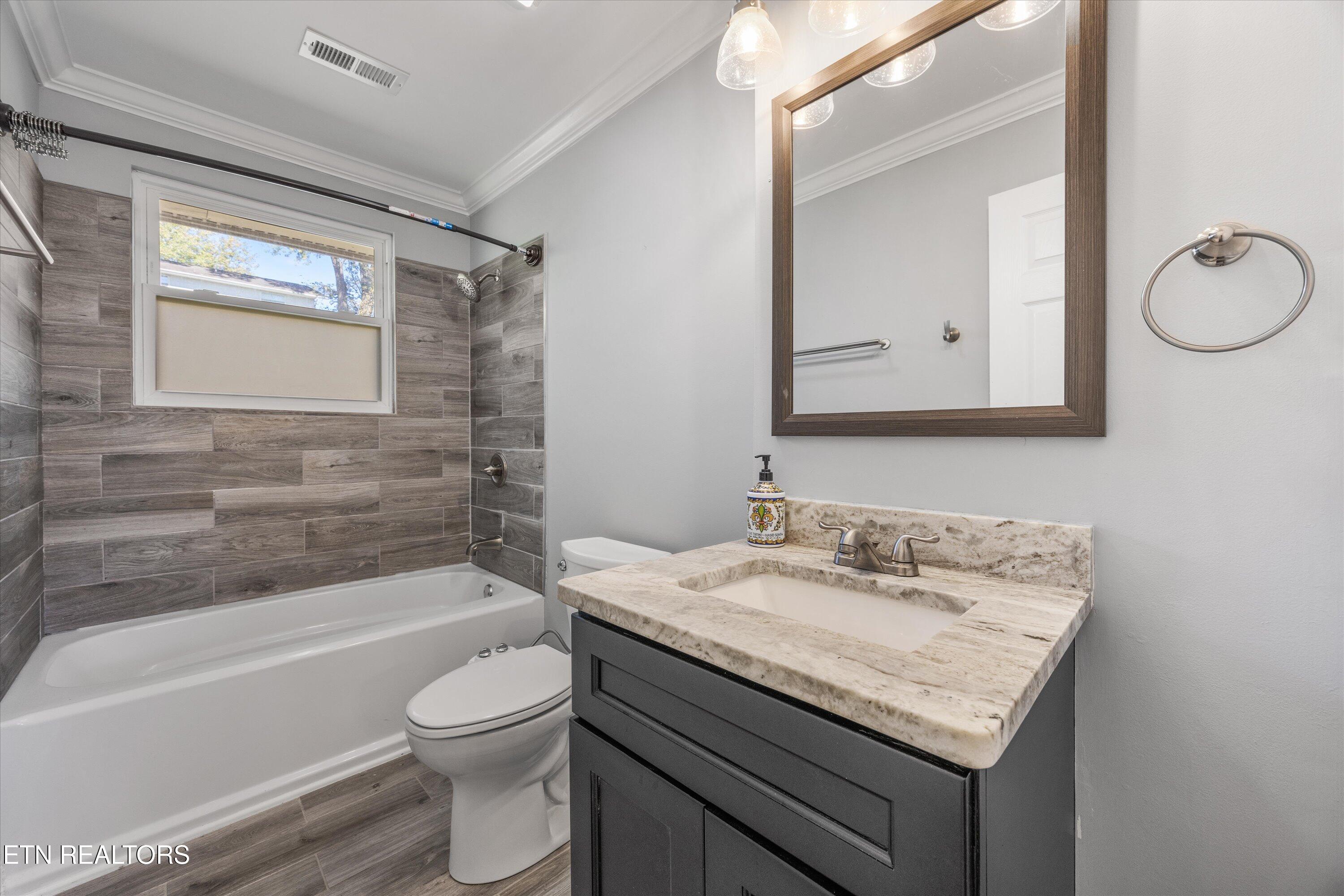5413 NW Smoky Trail Tr