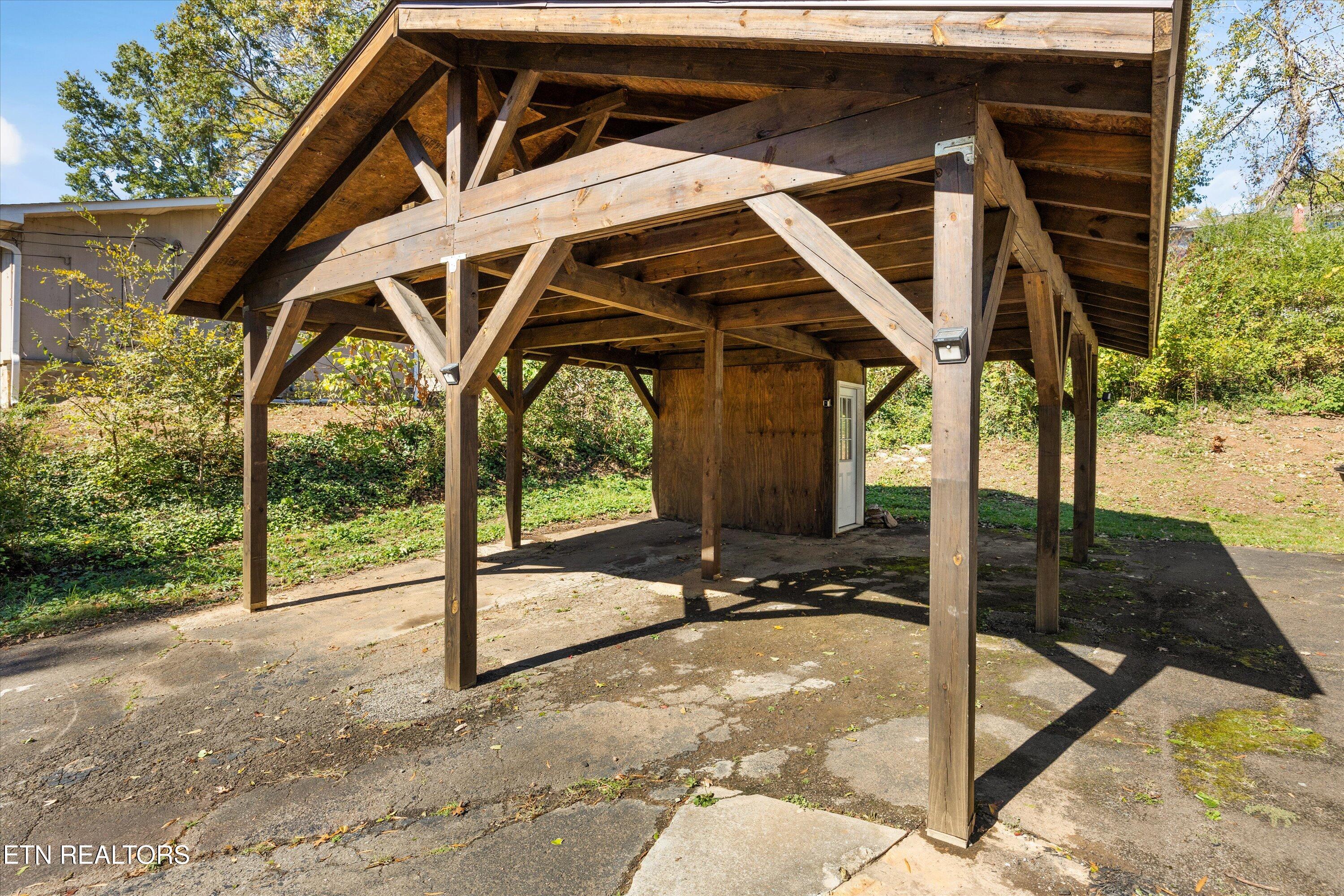 5413 NW Smoky Trail Tr