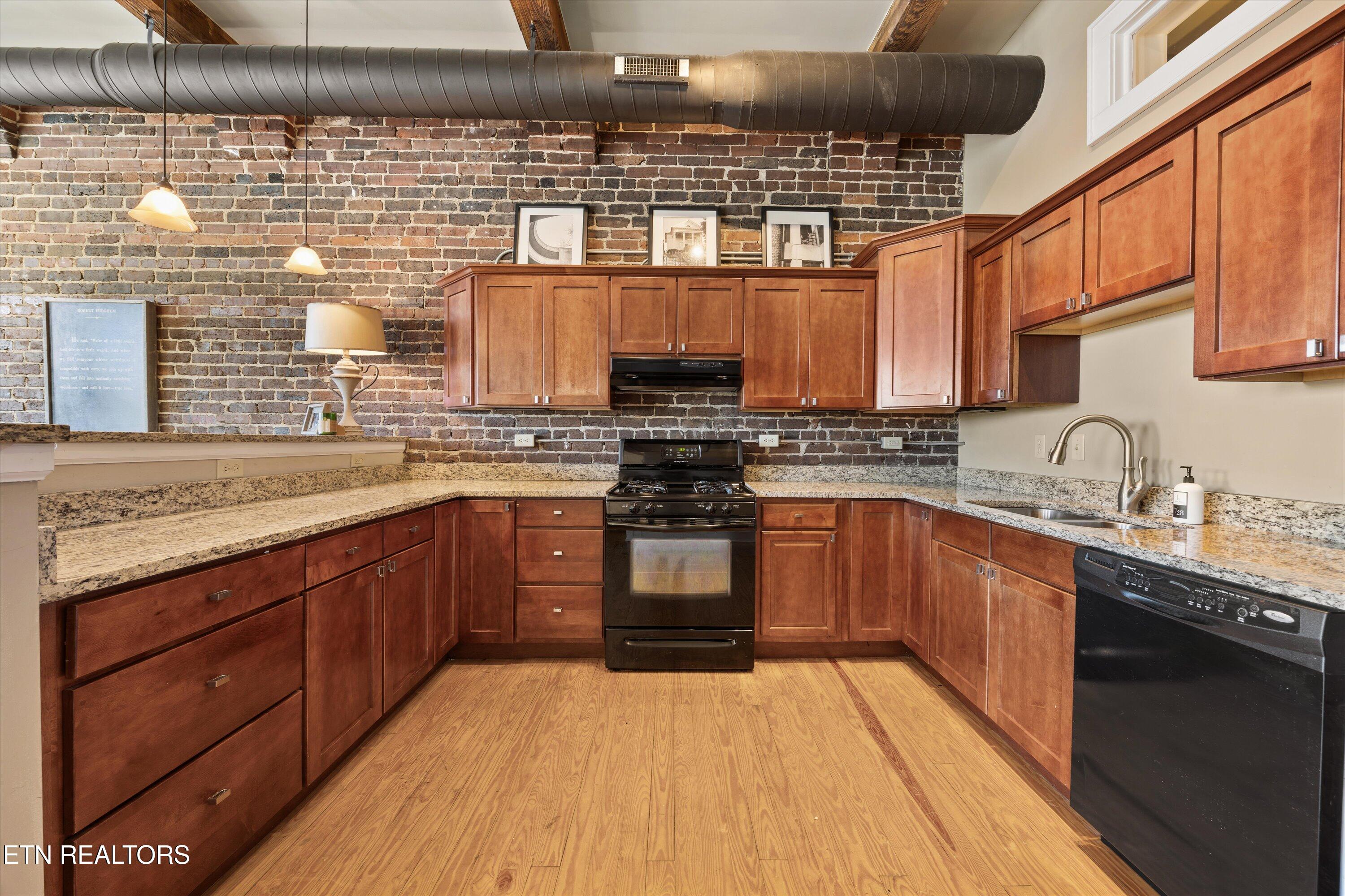 130 W Jackson Ave 302
