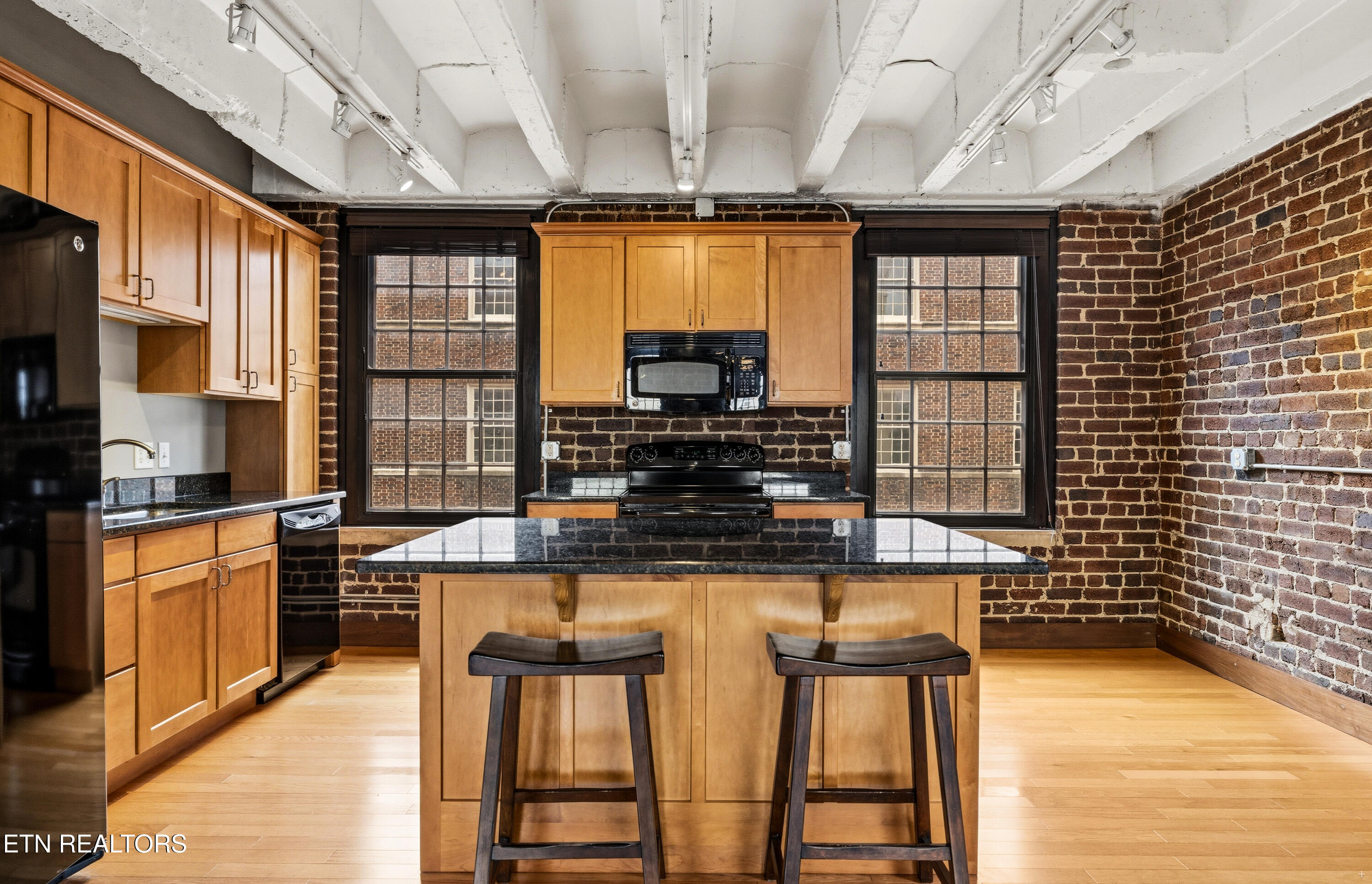 535 Locust St 301