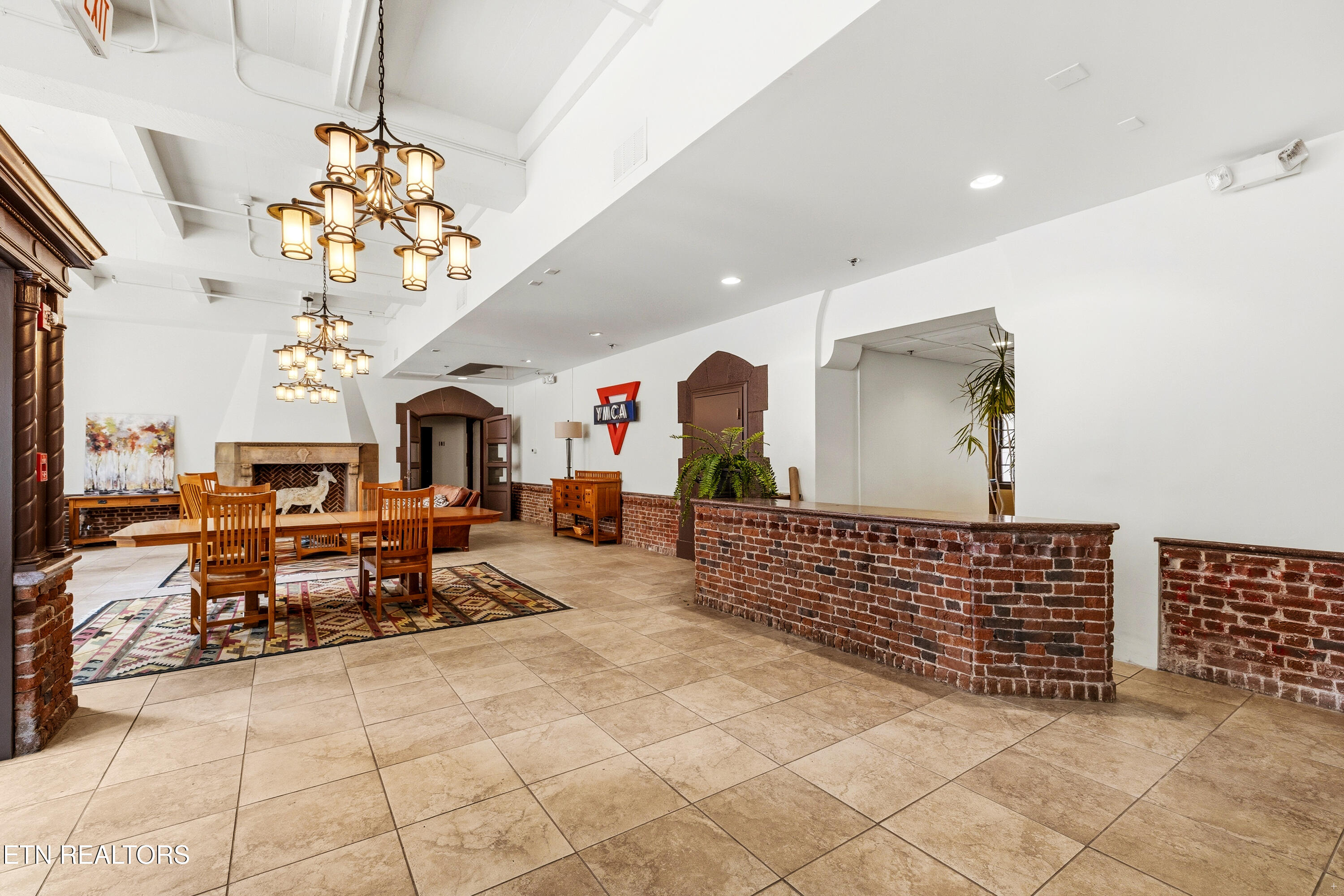535 Locust St 301