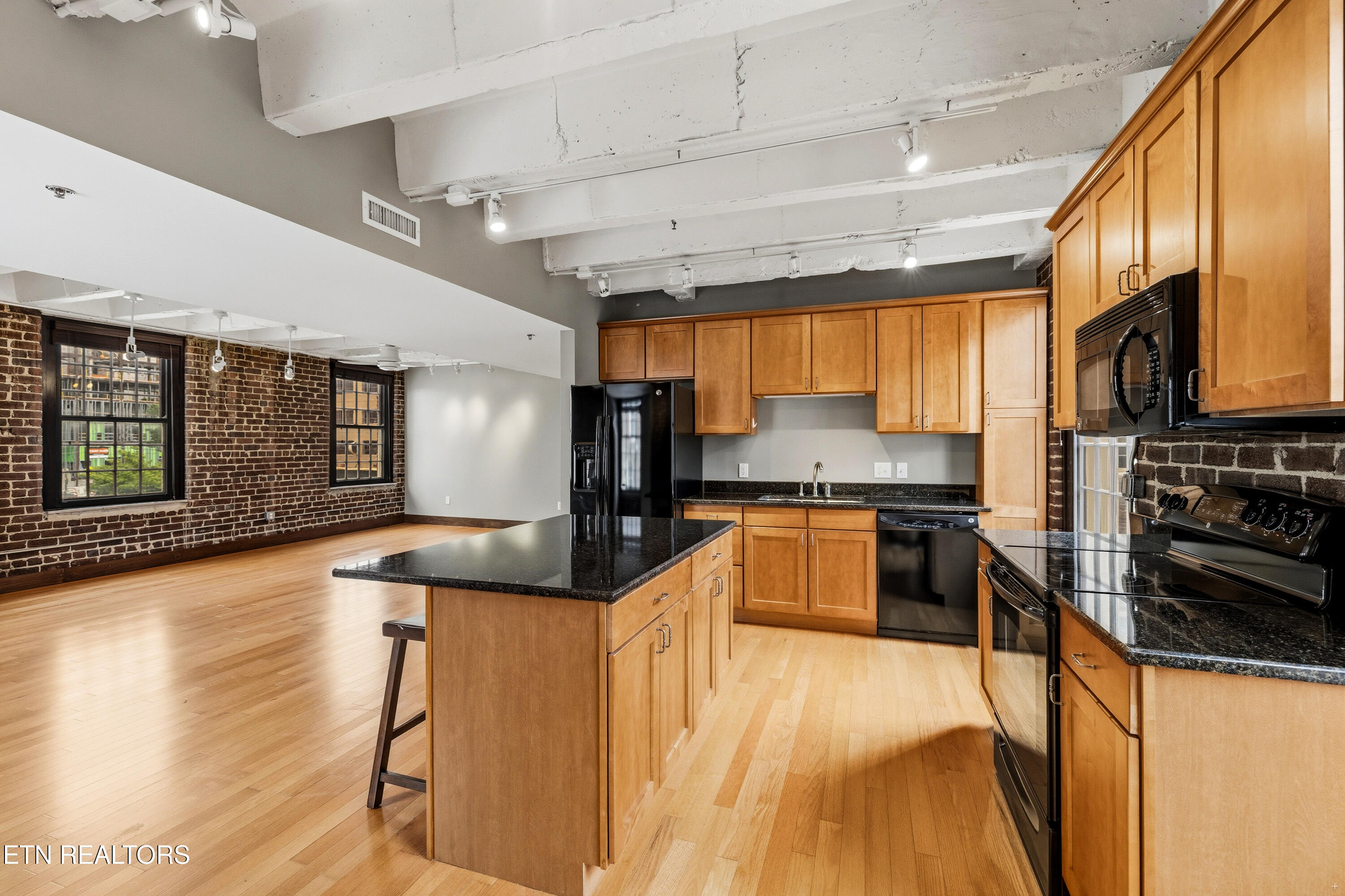 535 Locust St 301