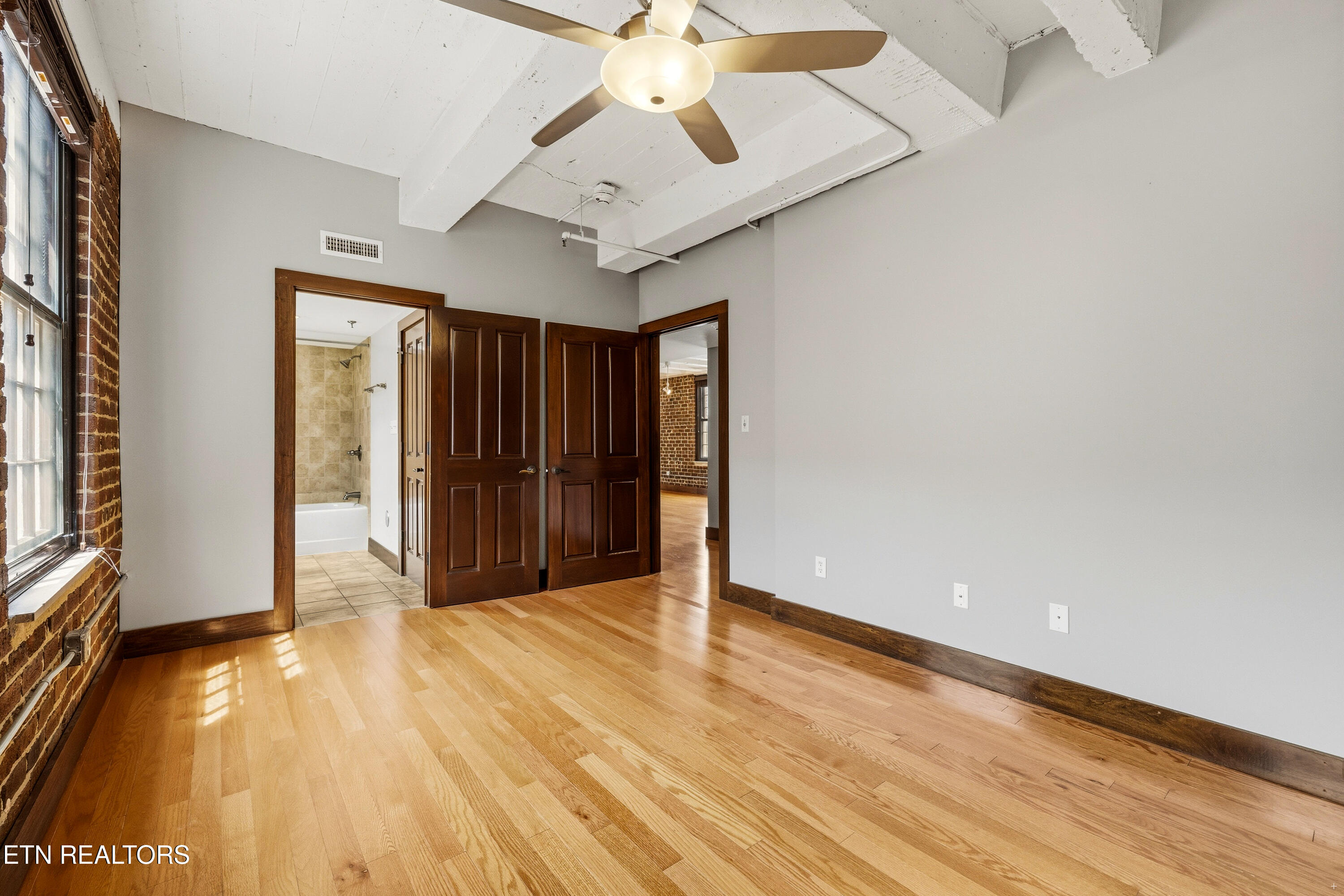 535 Locust St 301