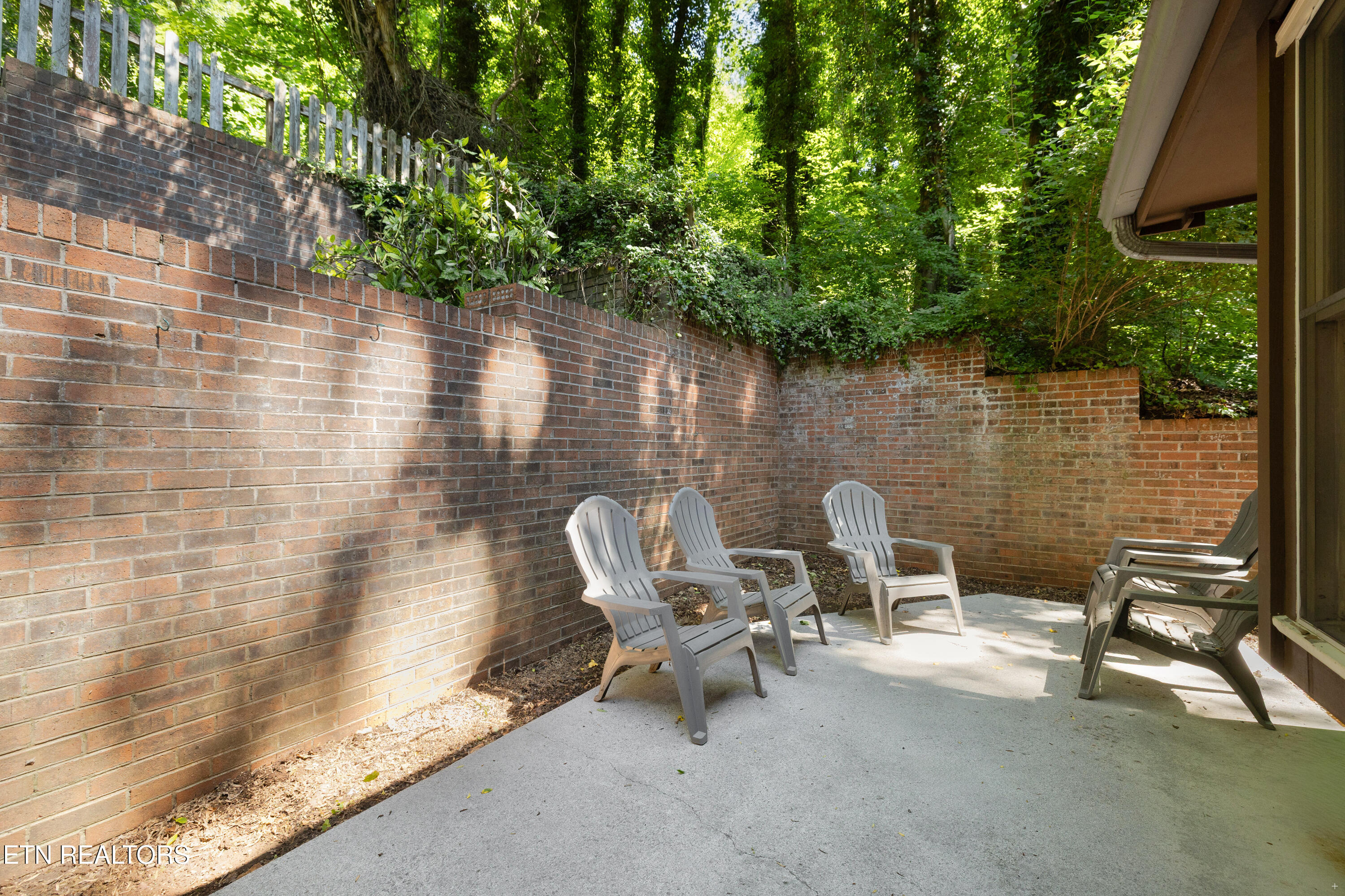 2529 Tall Pine Lane