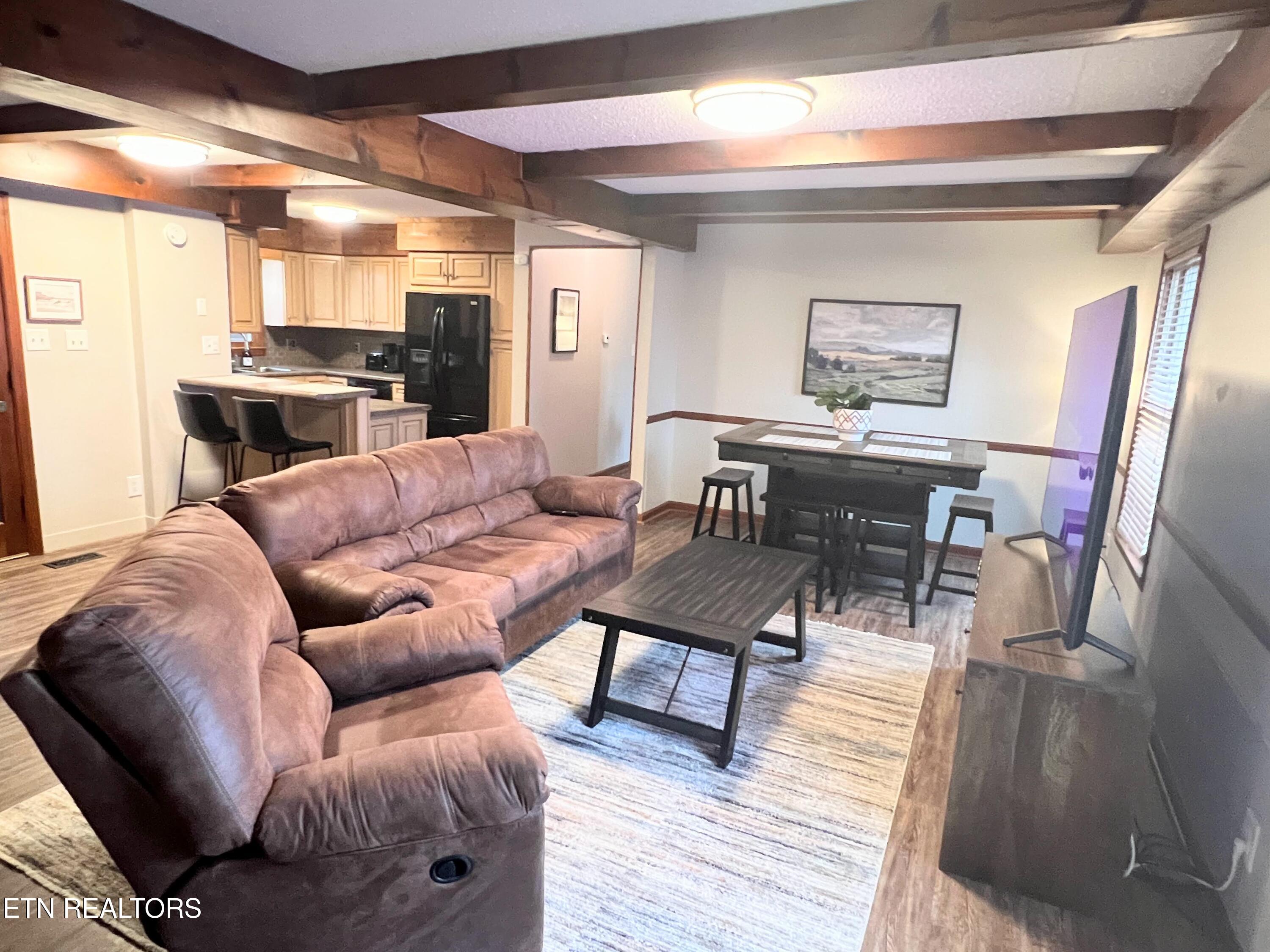 2529 Tall Pine Lane