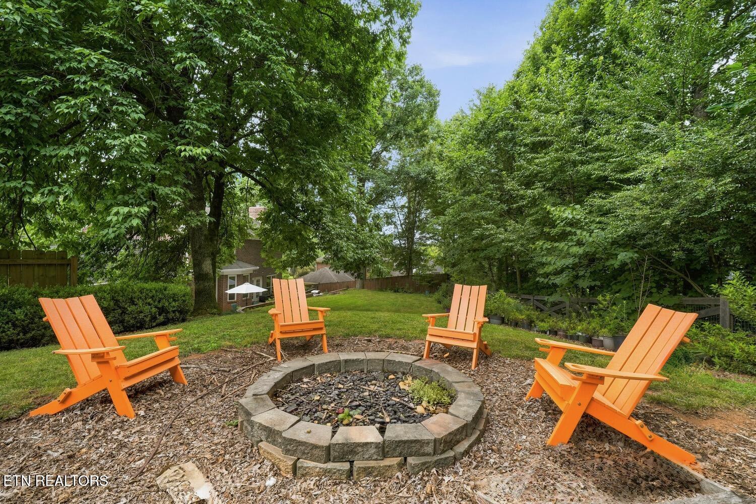 8409 Thornbury Court