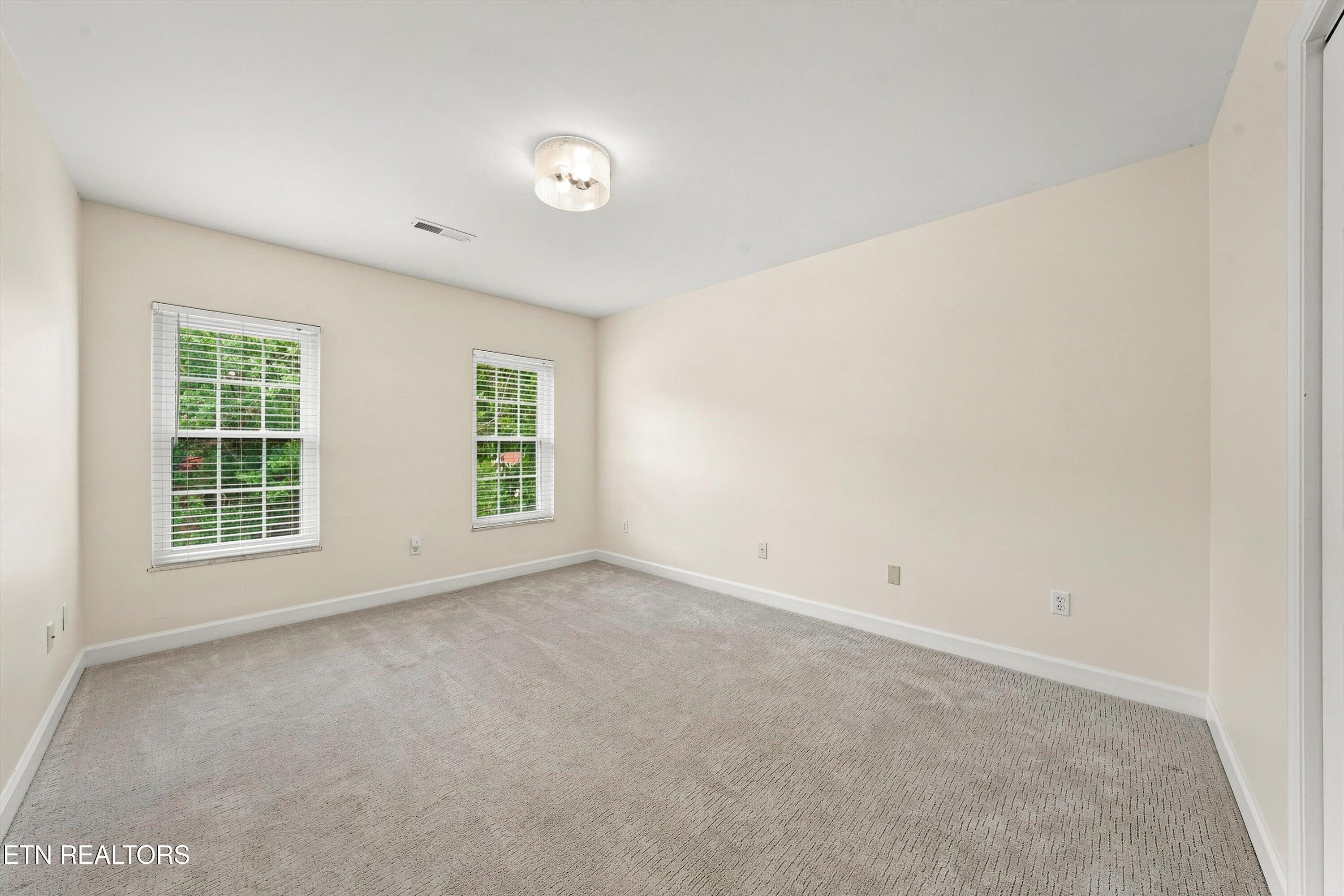 8409 Thornbury Court