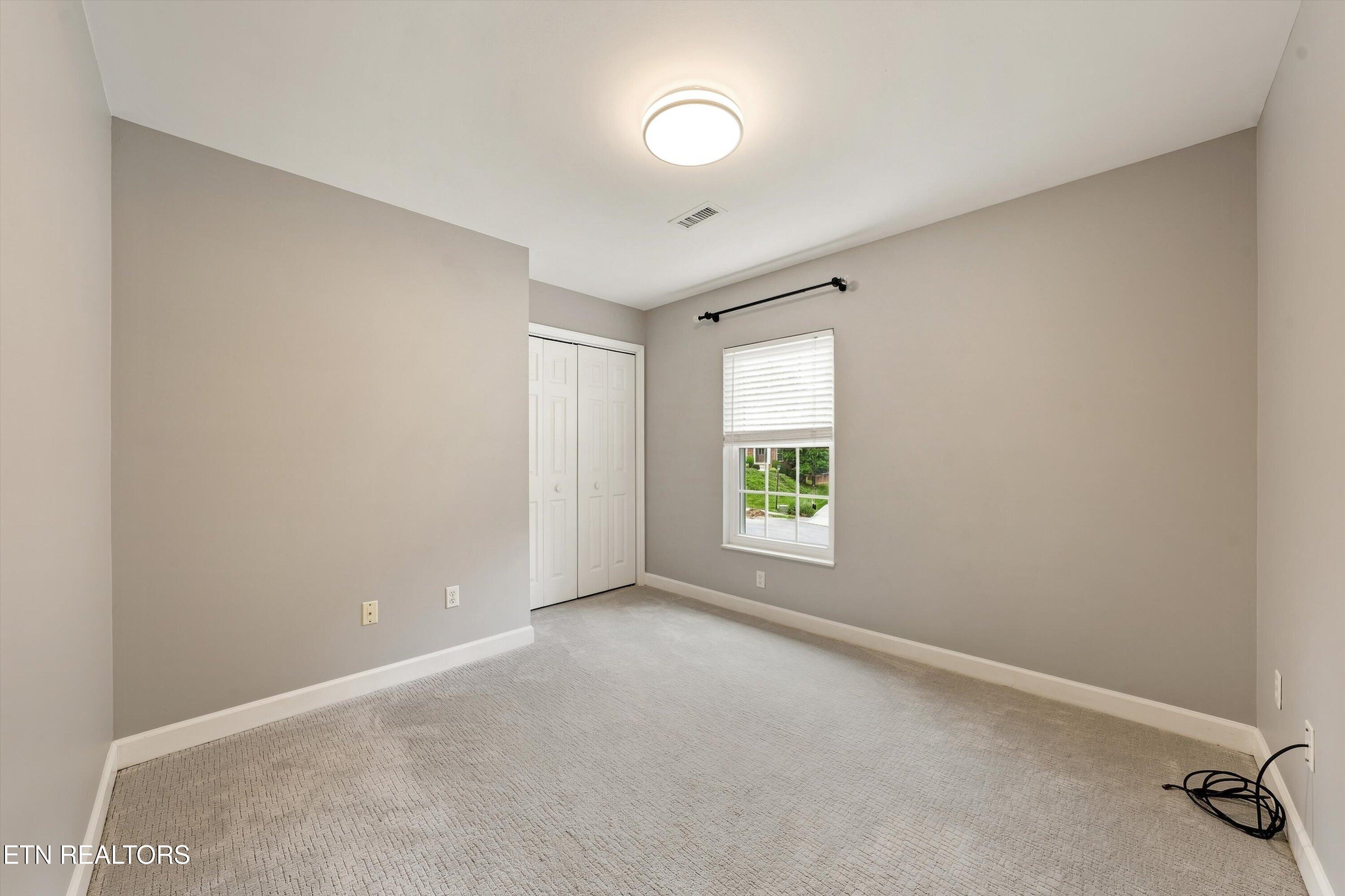 8409 Thornbury Court