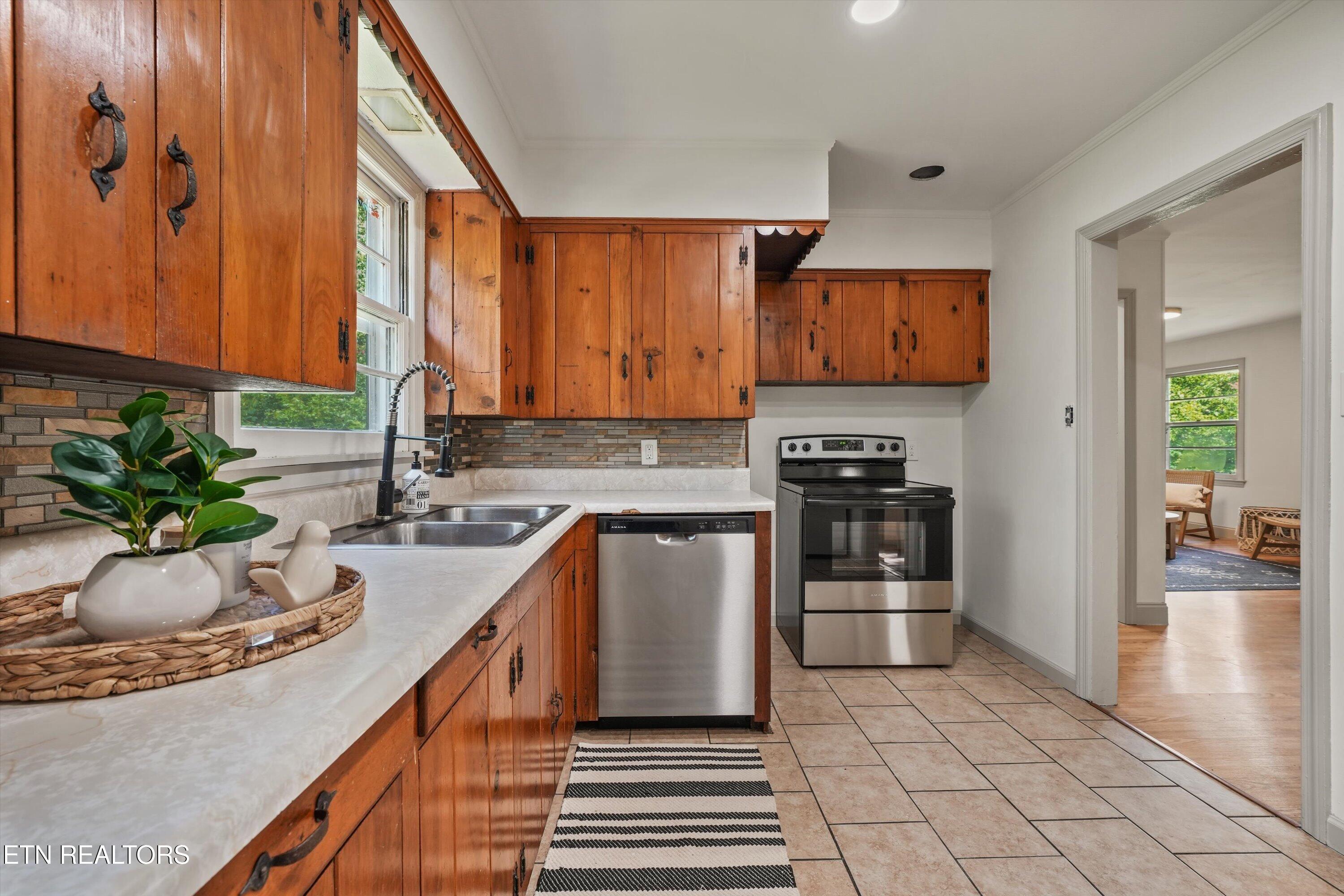 1415 Creekwood Drive