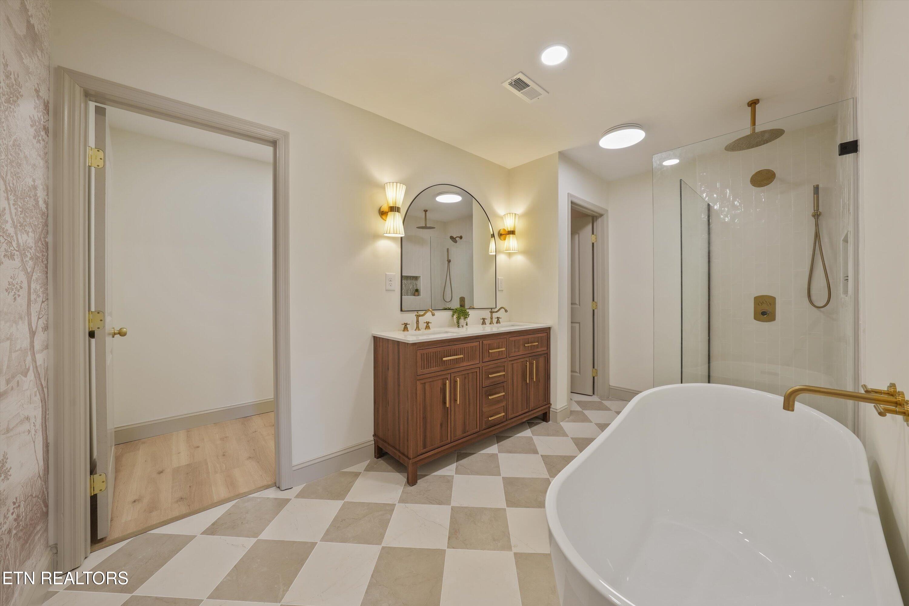412 Sherwood Drive