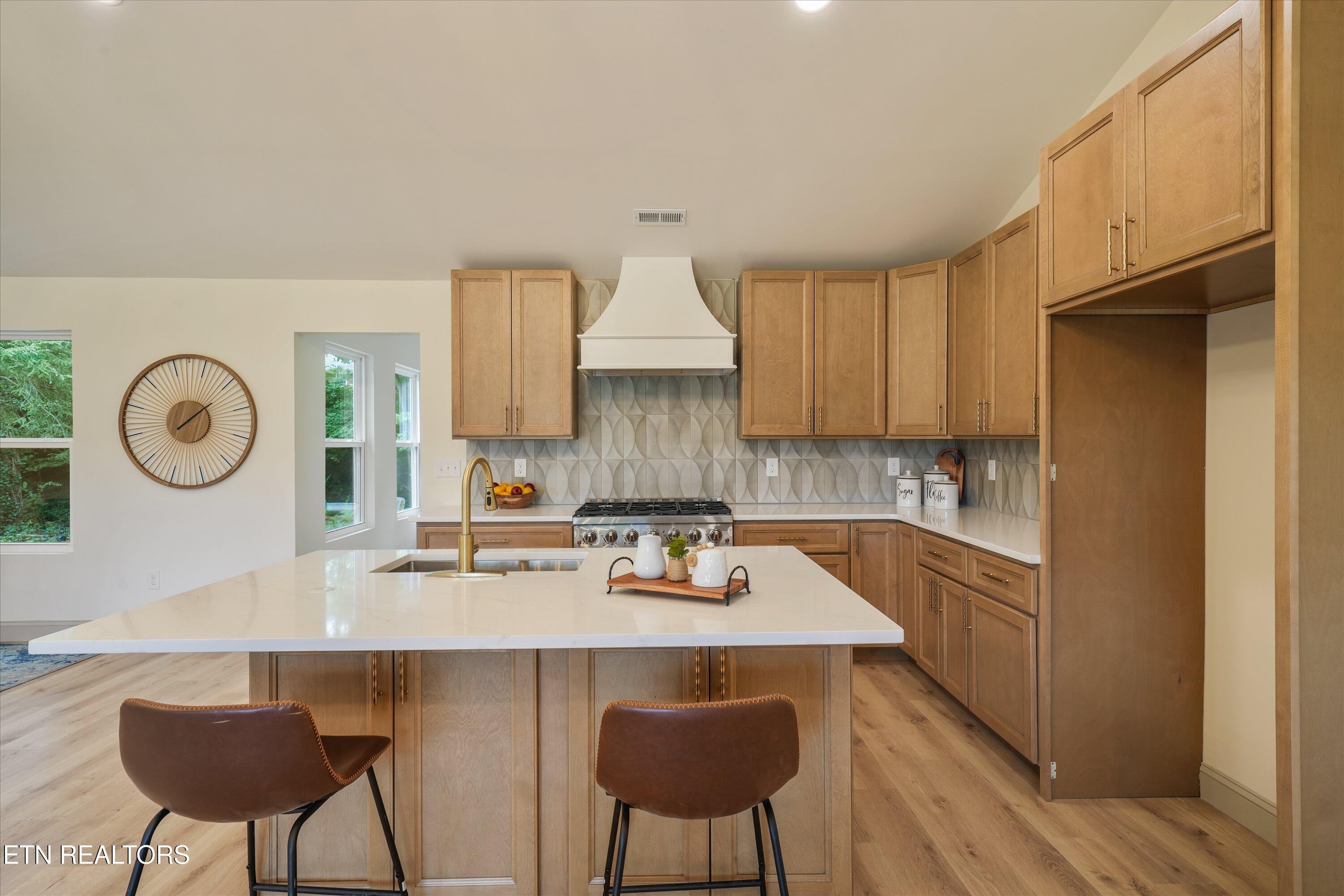 412 Sherwood Drive