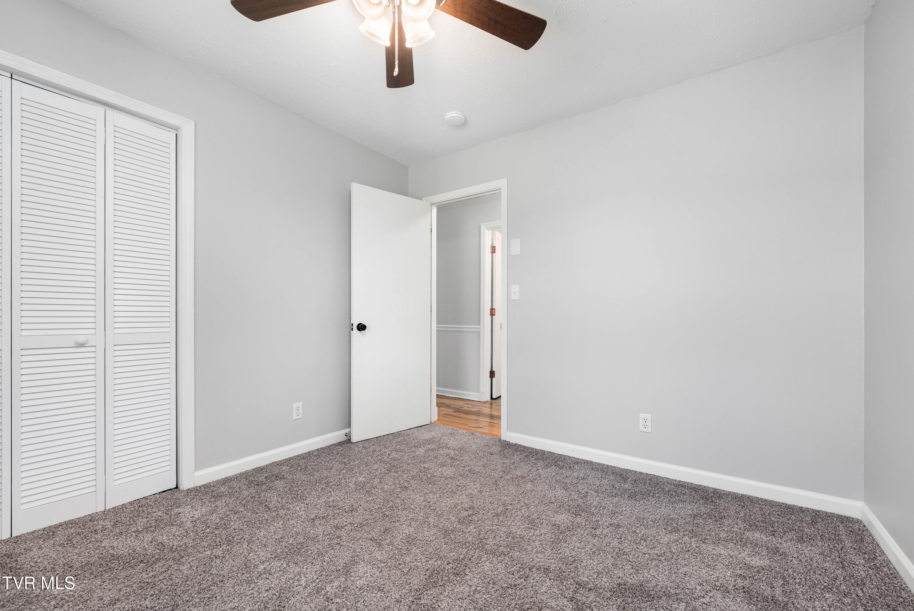 118 Greenmeadow Lane