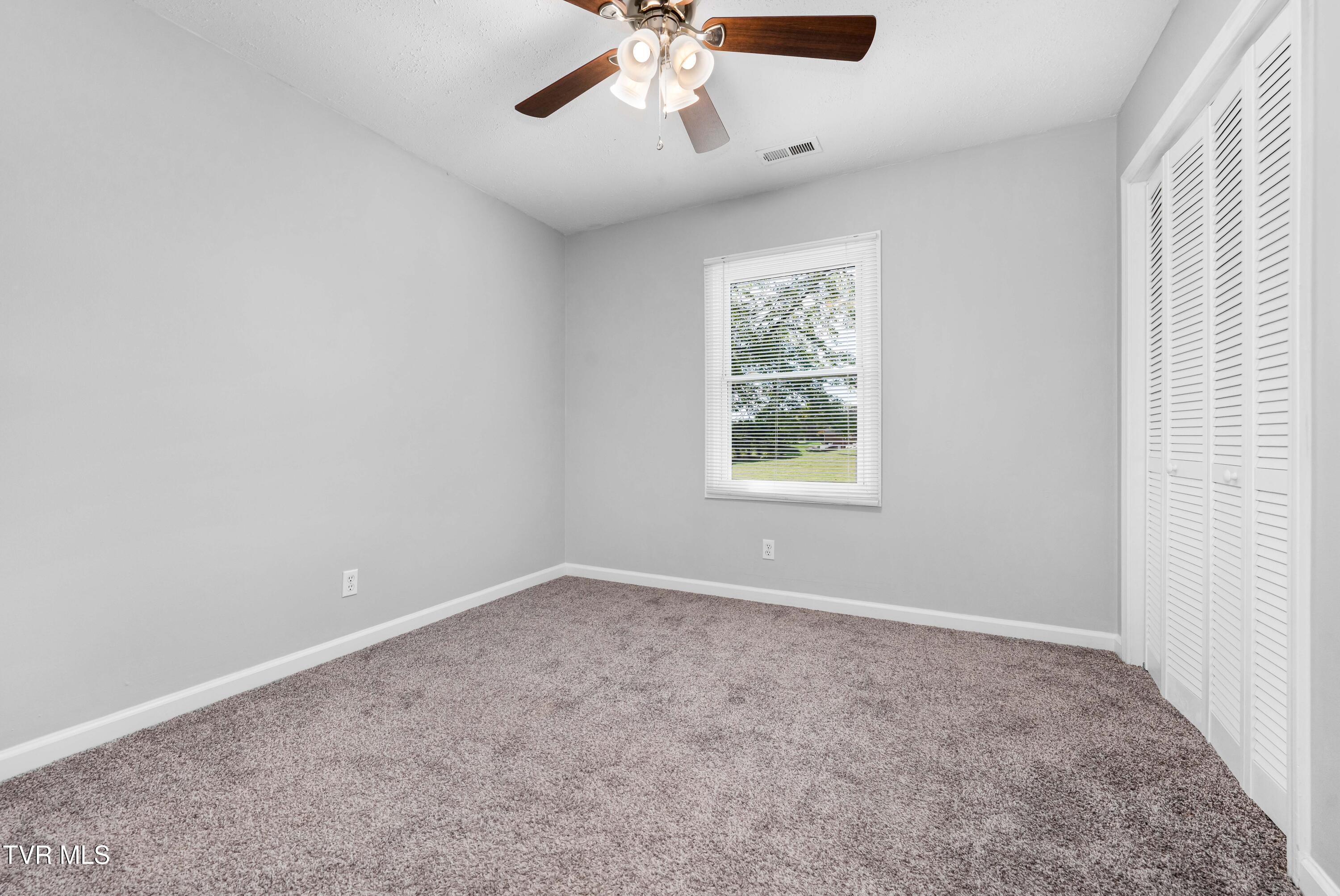 118 Greenmeadow Lane