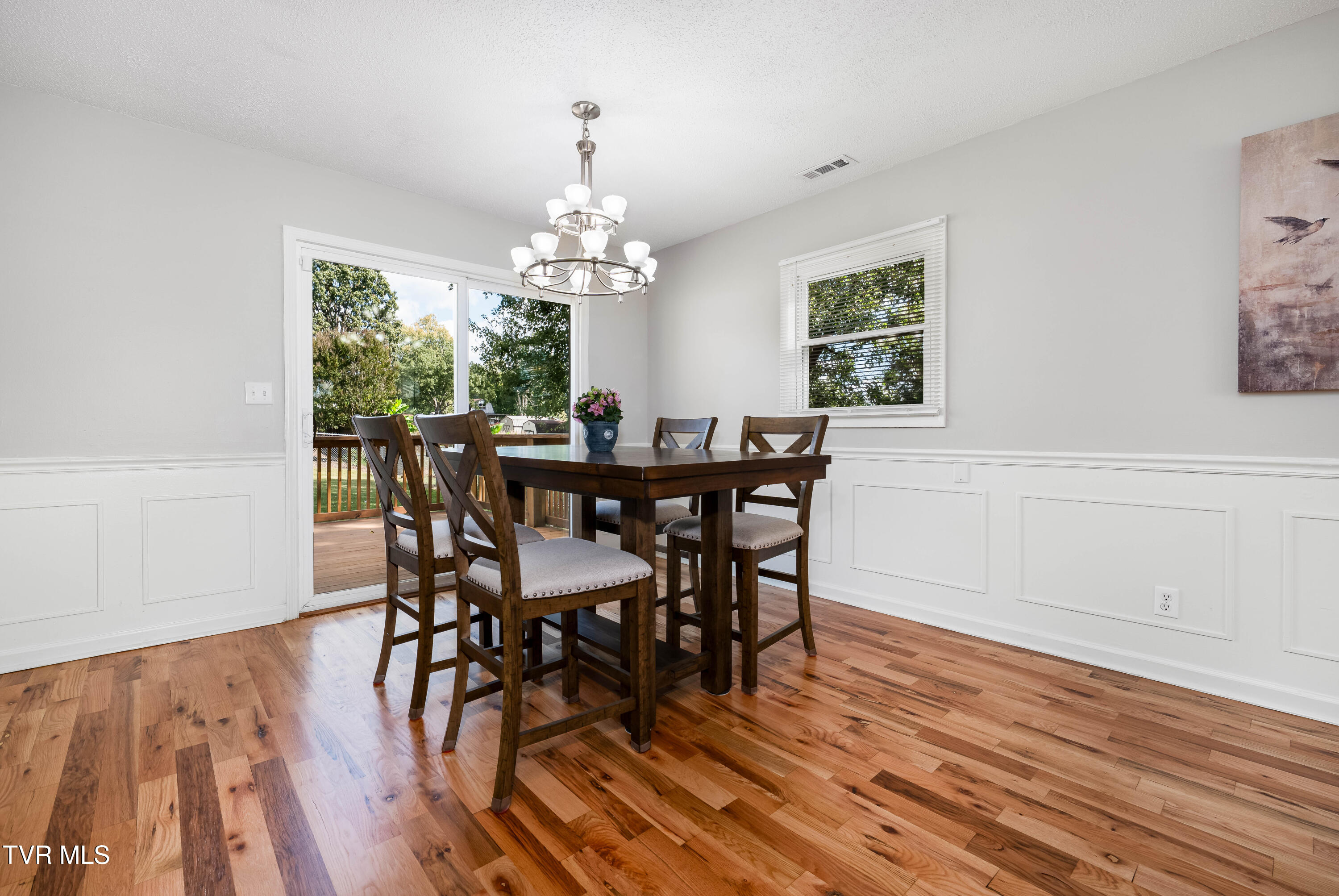 118 Greenmeadow Lane