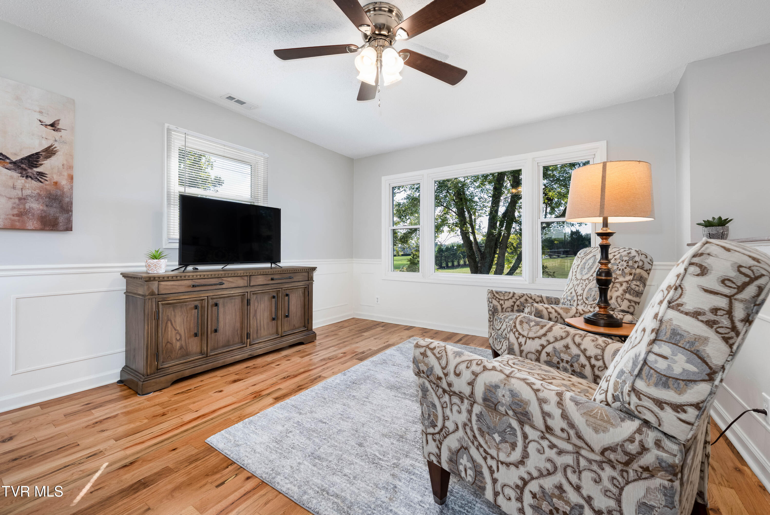 118 Greenmeadow Lane