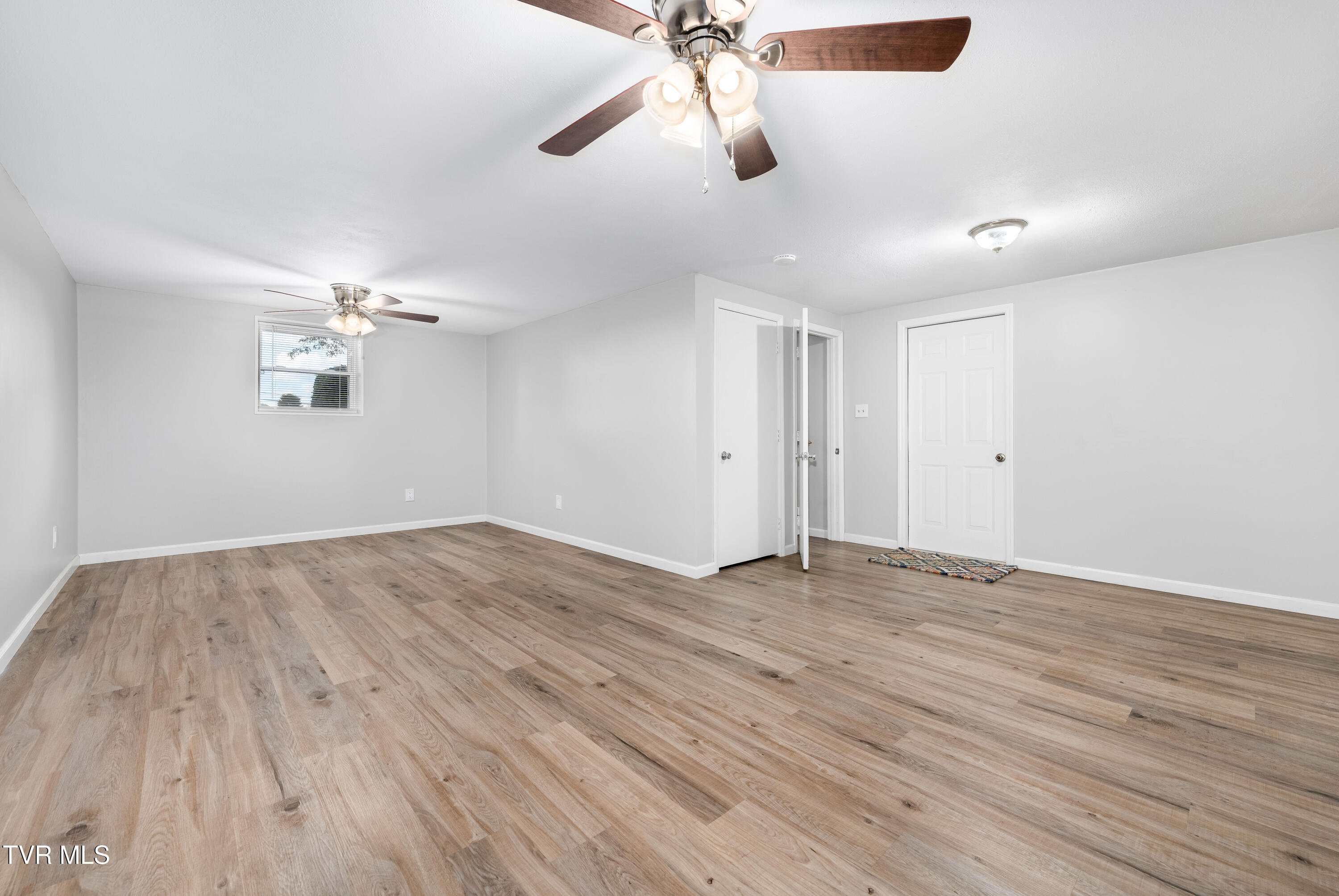118 Greenmeadow Lane