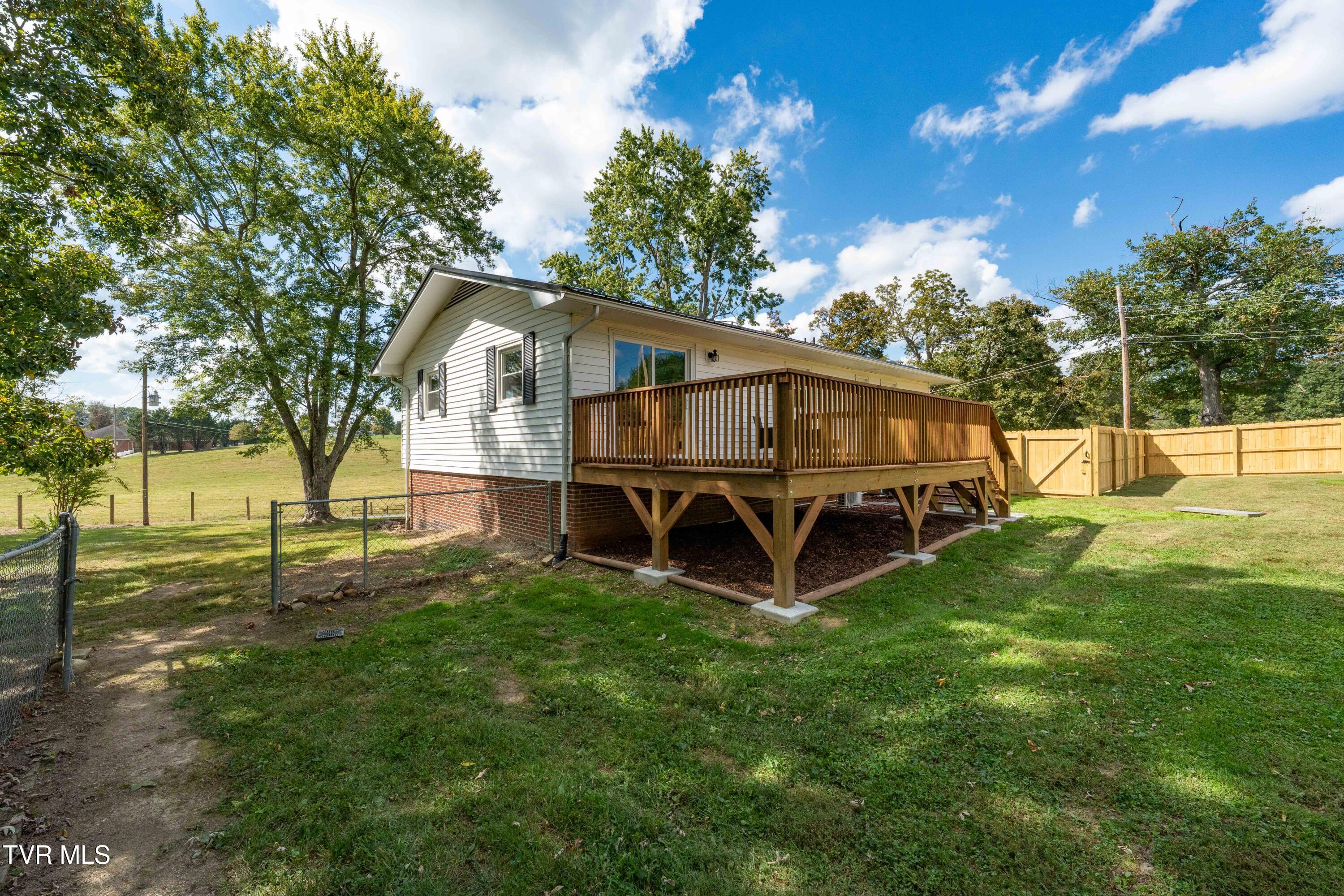 118 Greenmeadow Lane