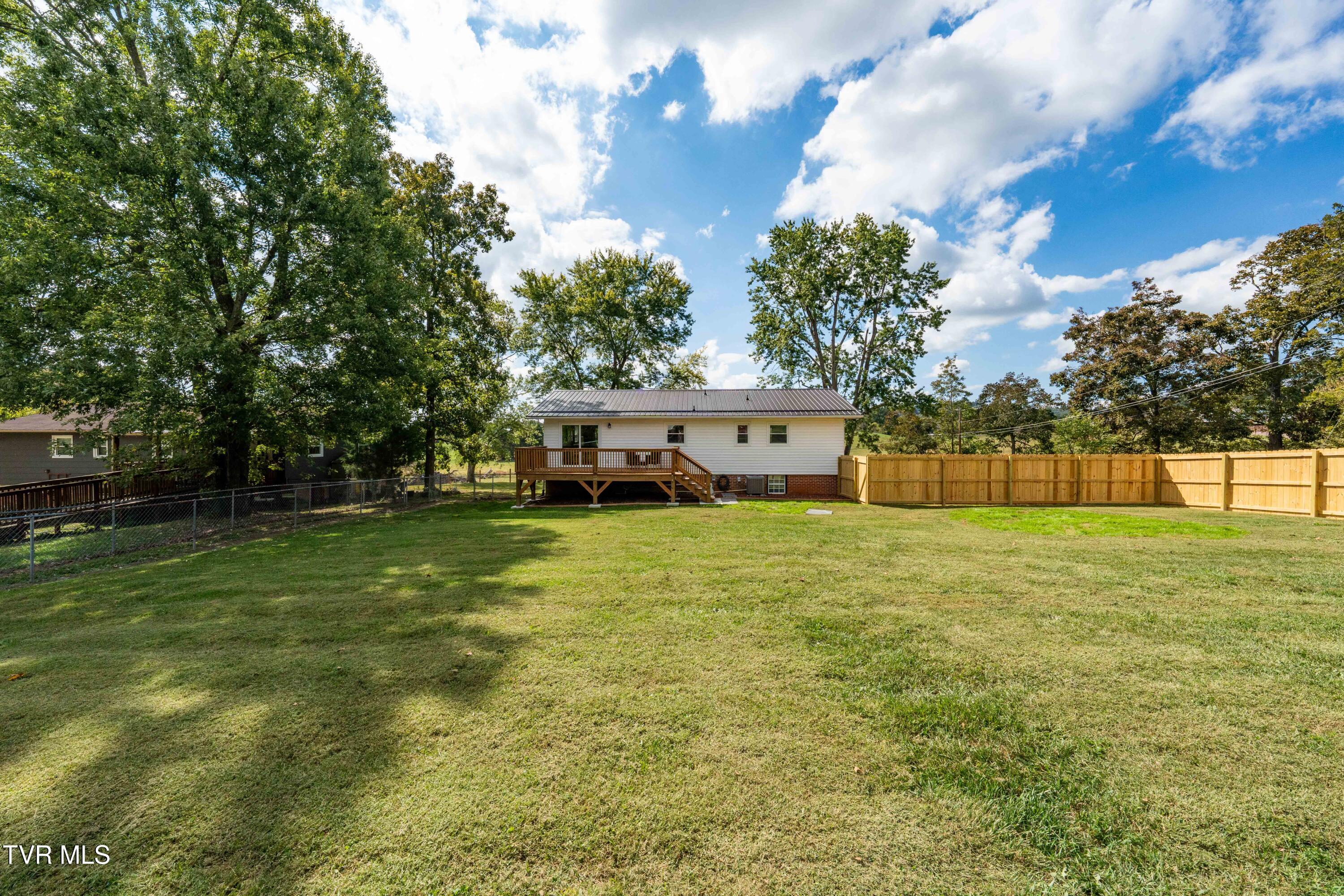 118 Greenmeadow Lane