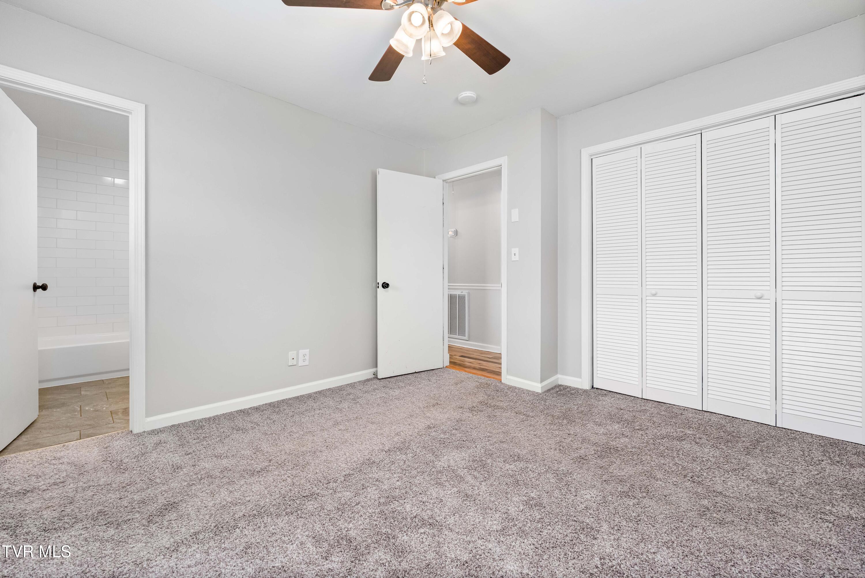 118 Greenmeadow Lane
