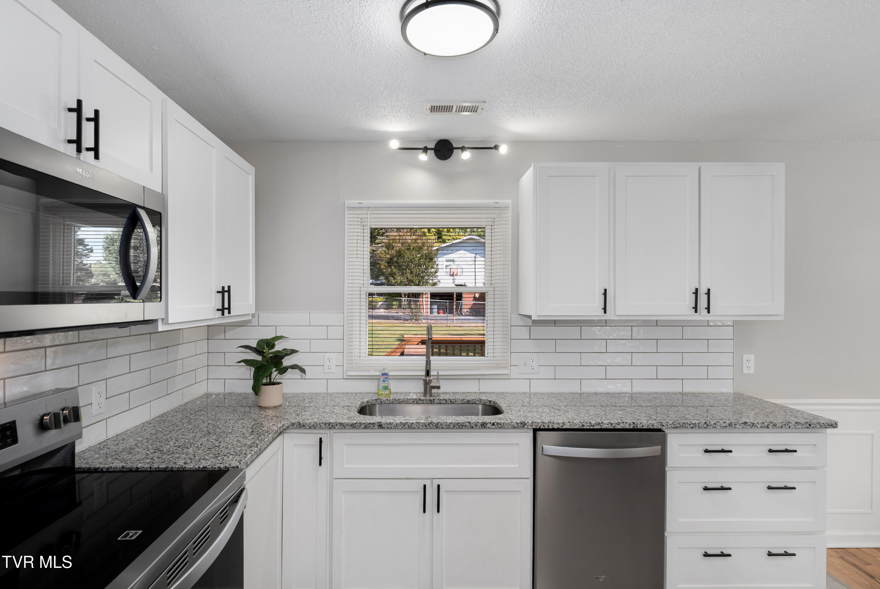 118 Greenmeadow Lane