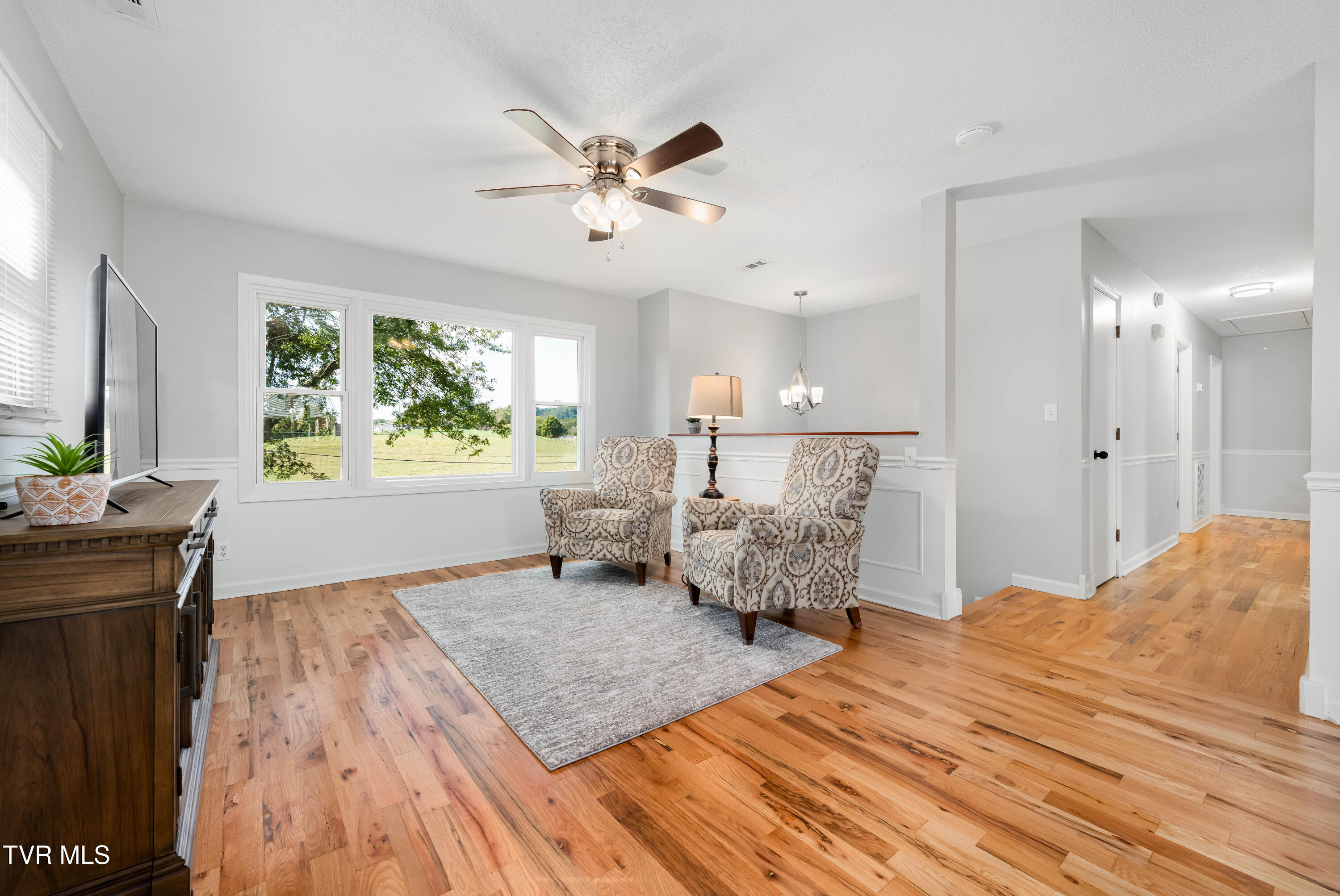 118 Greenmeadow Lane