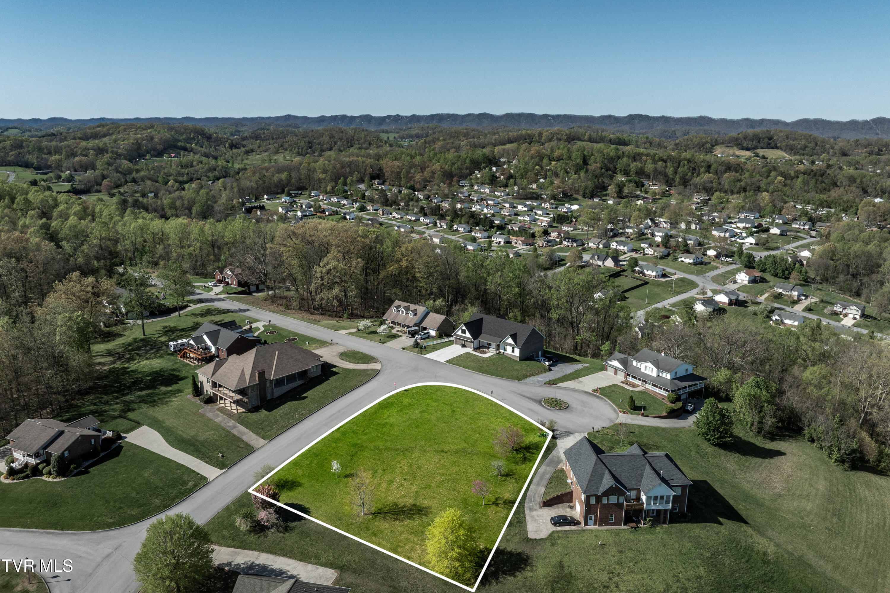 307 Carrie Circle