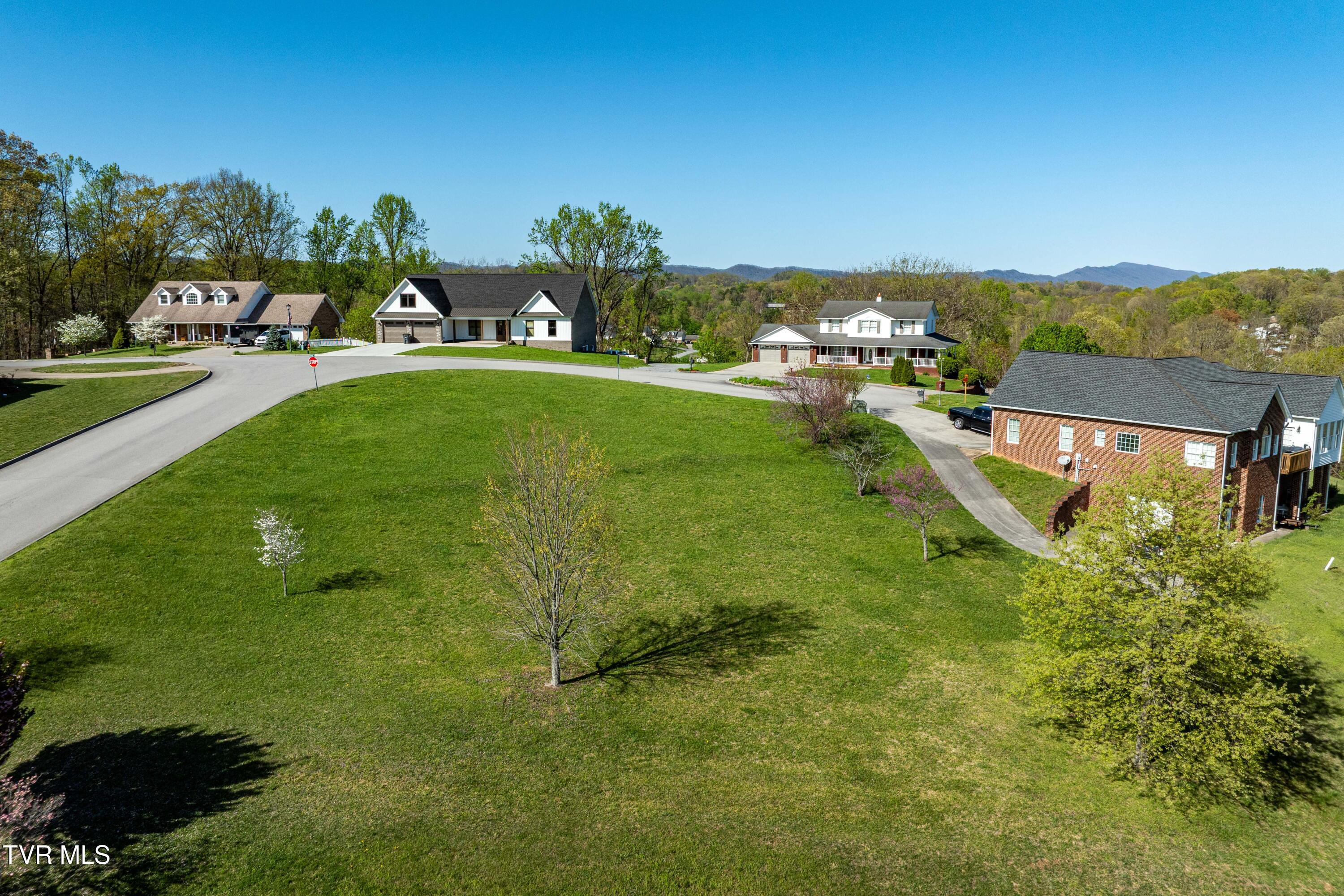 307 Carrie Circle