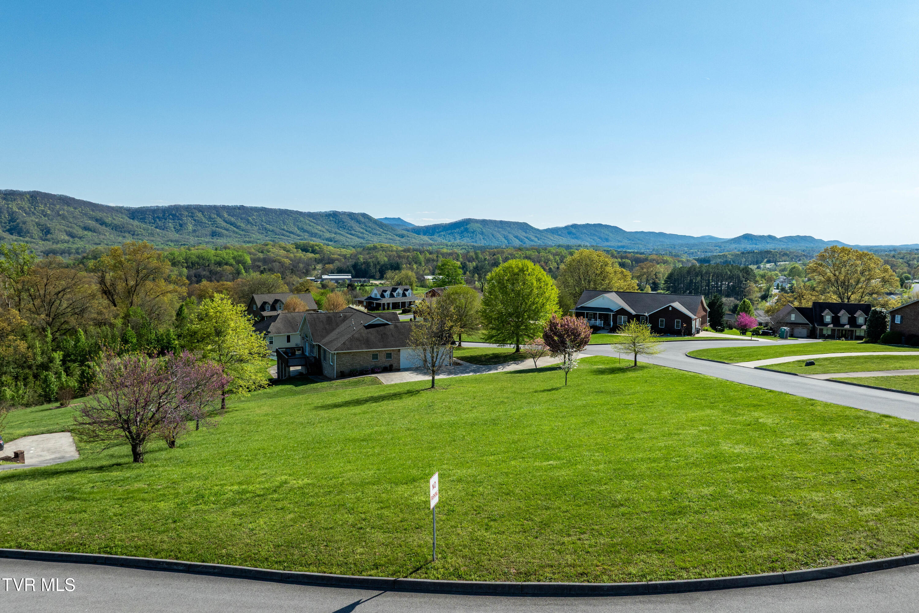 307 Carrie Circle