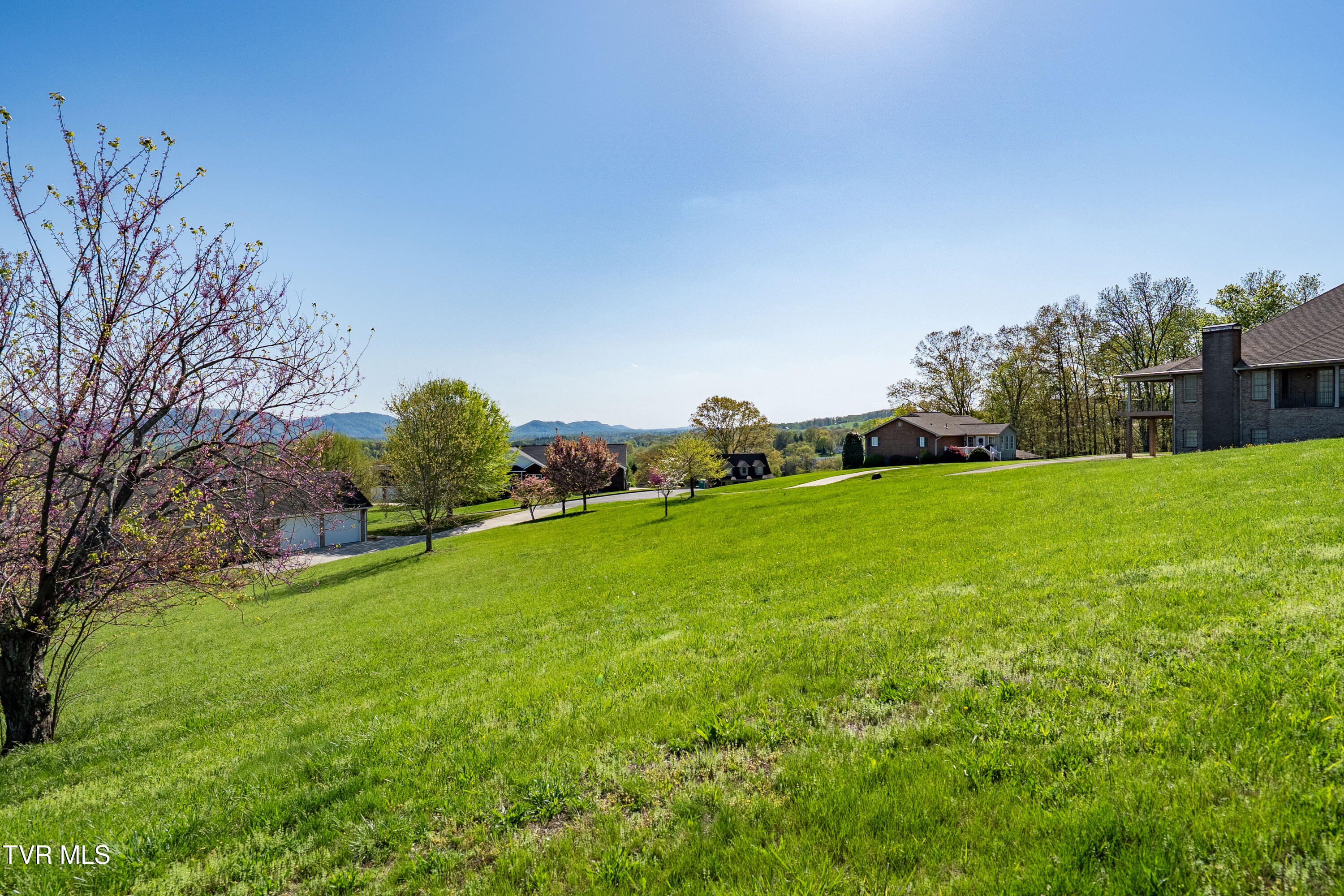 307 Carrie Circle