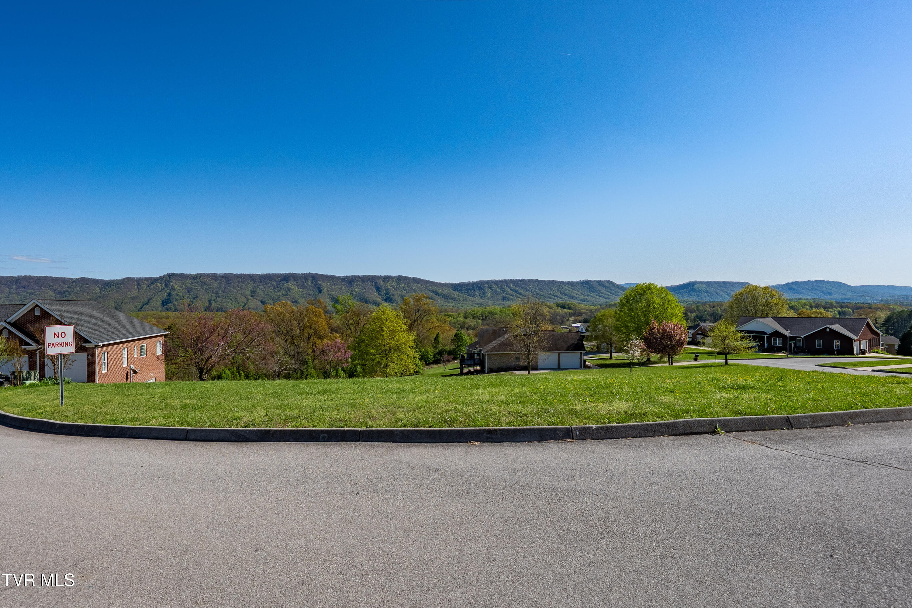 307 Carrie Circle