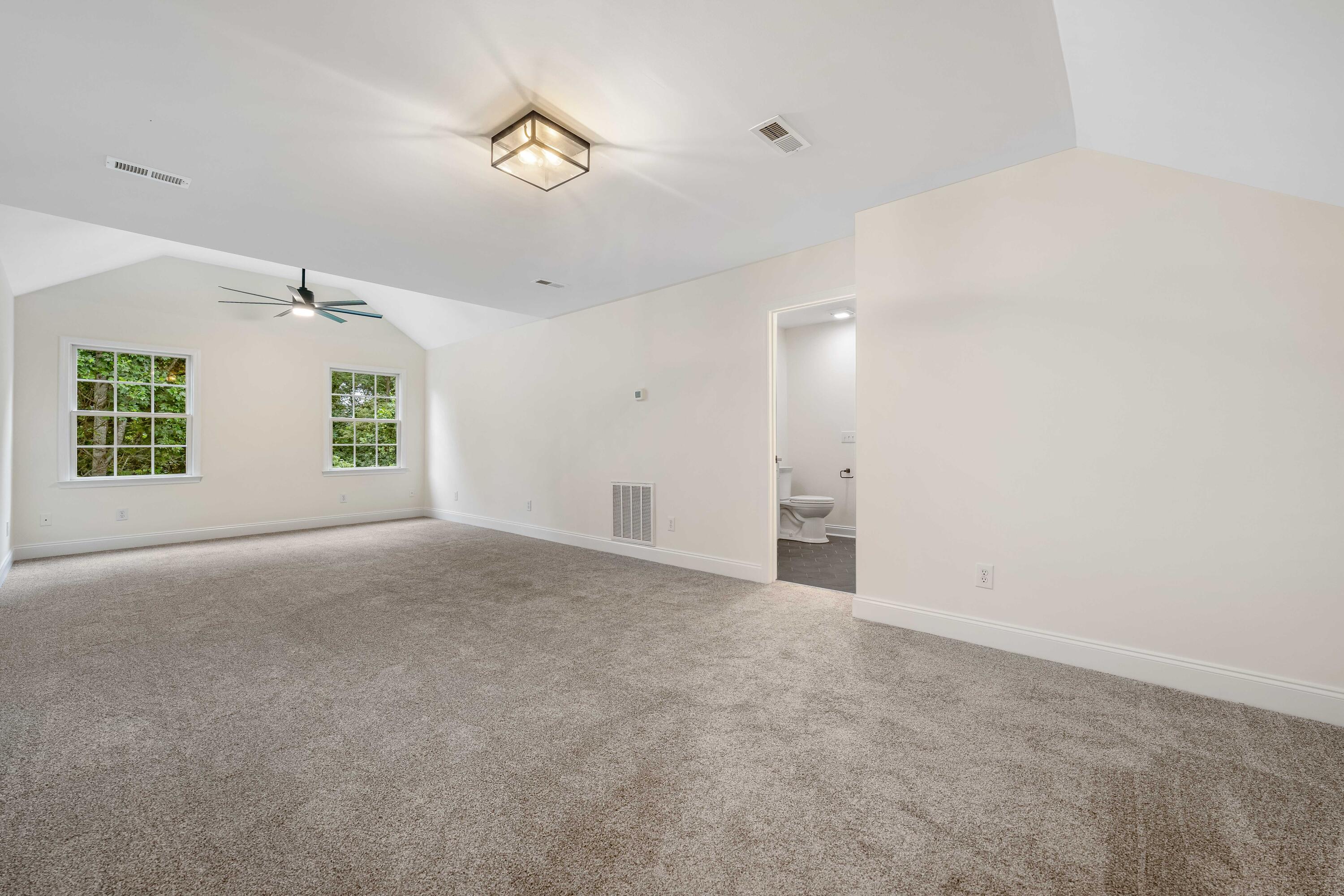 615 Glen Oaks Place