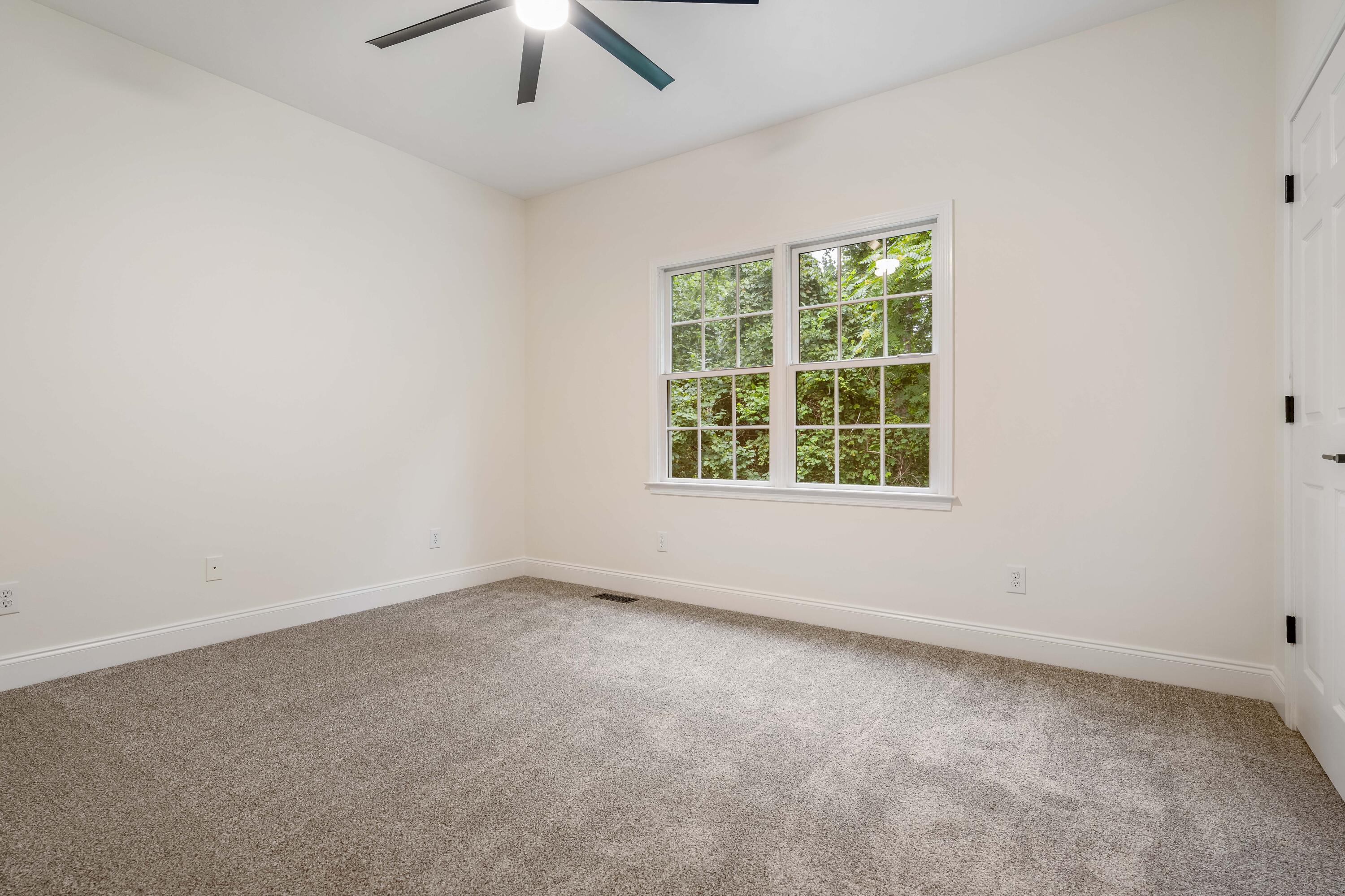 615 Glen Oaks Place