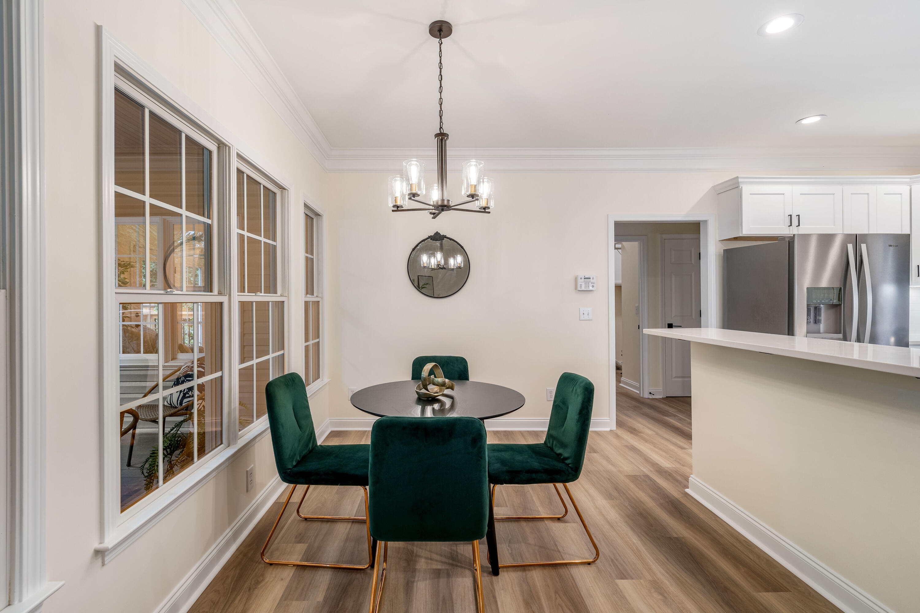 615 Glen Oaks Place