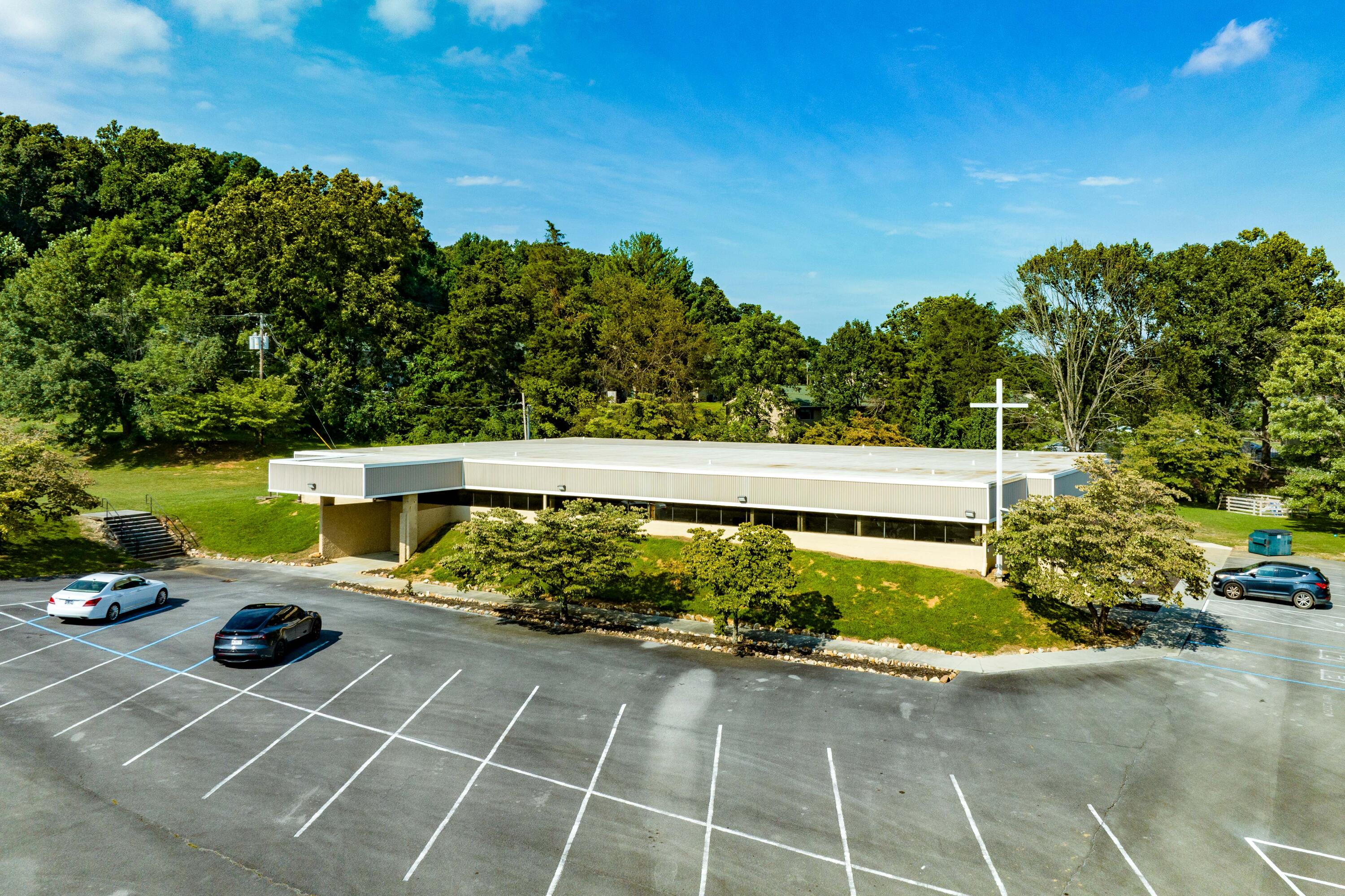 408 East Mountain View Road