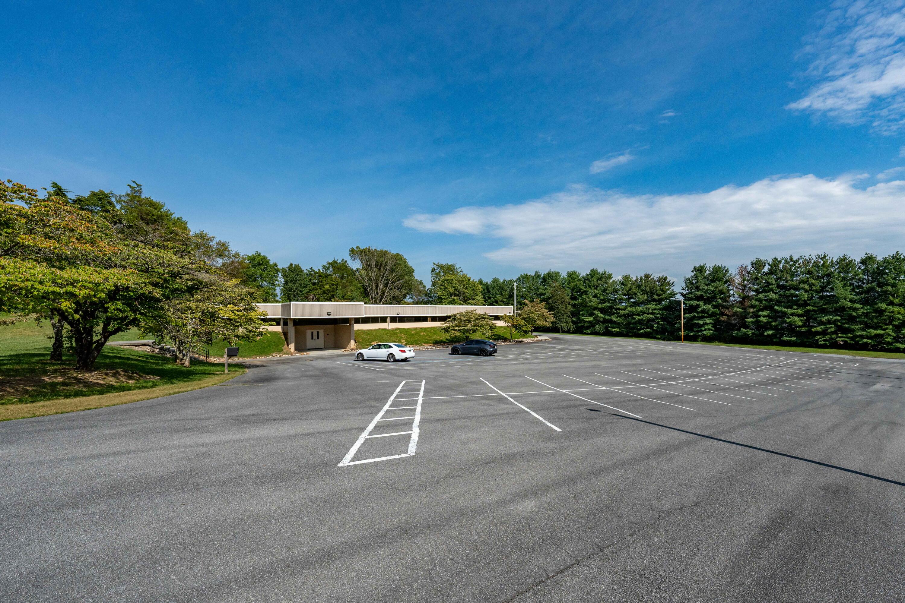 408 East Mountain View Road