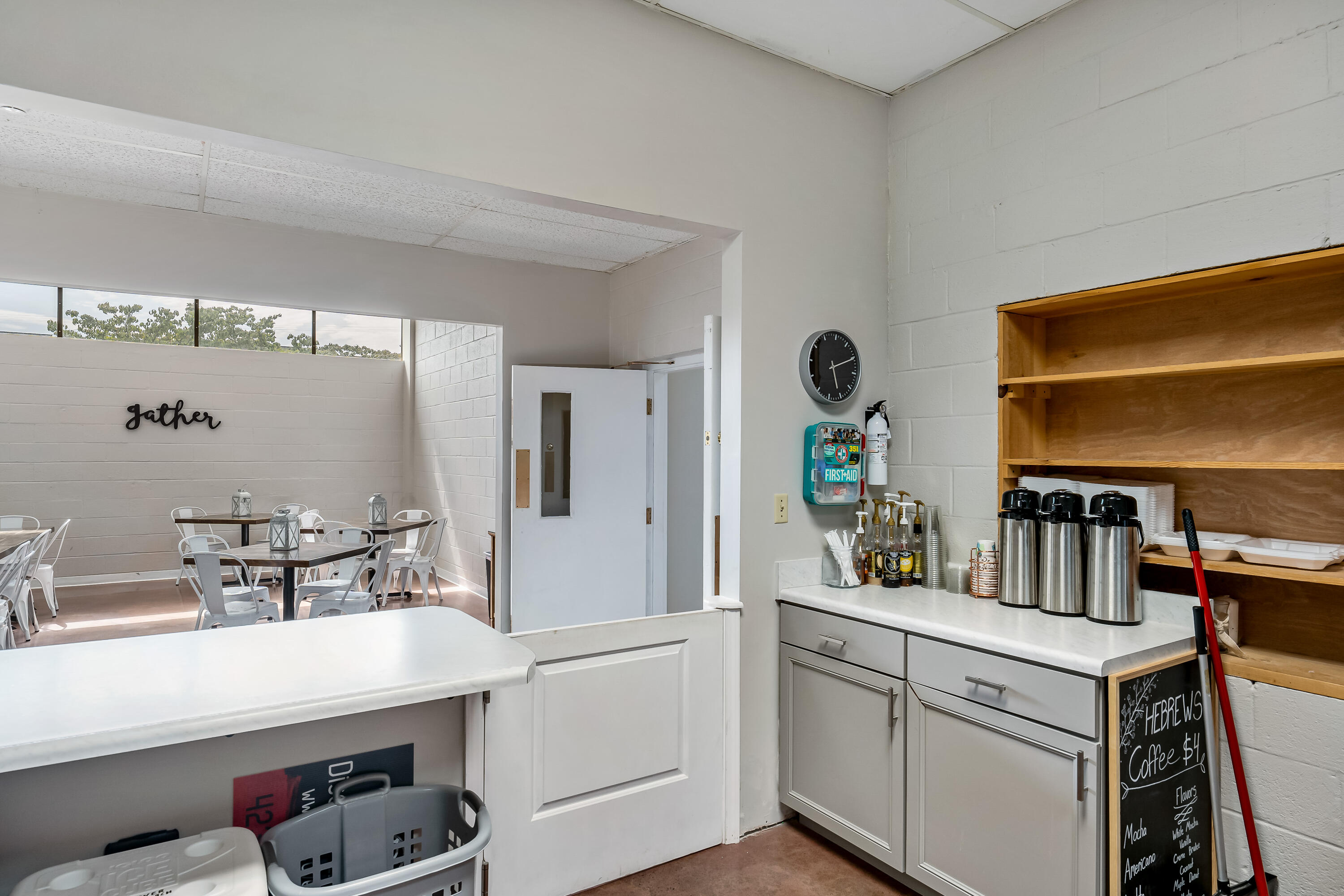 408 East Mountain View Road