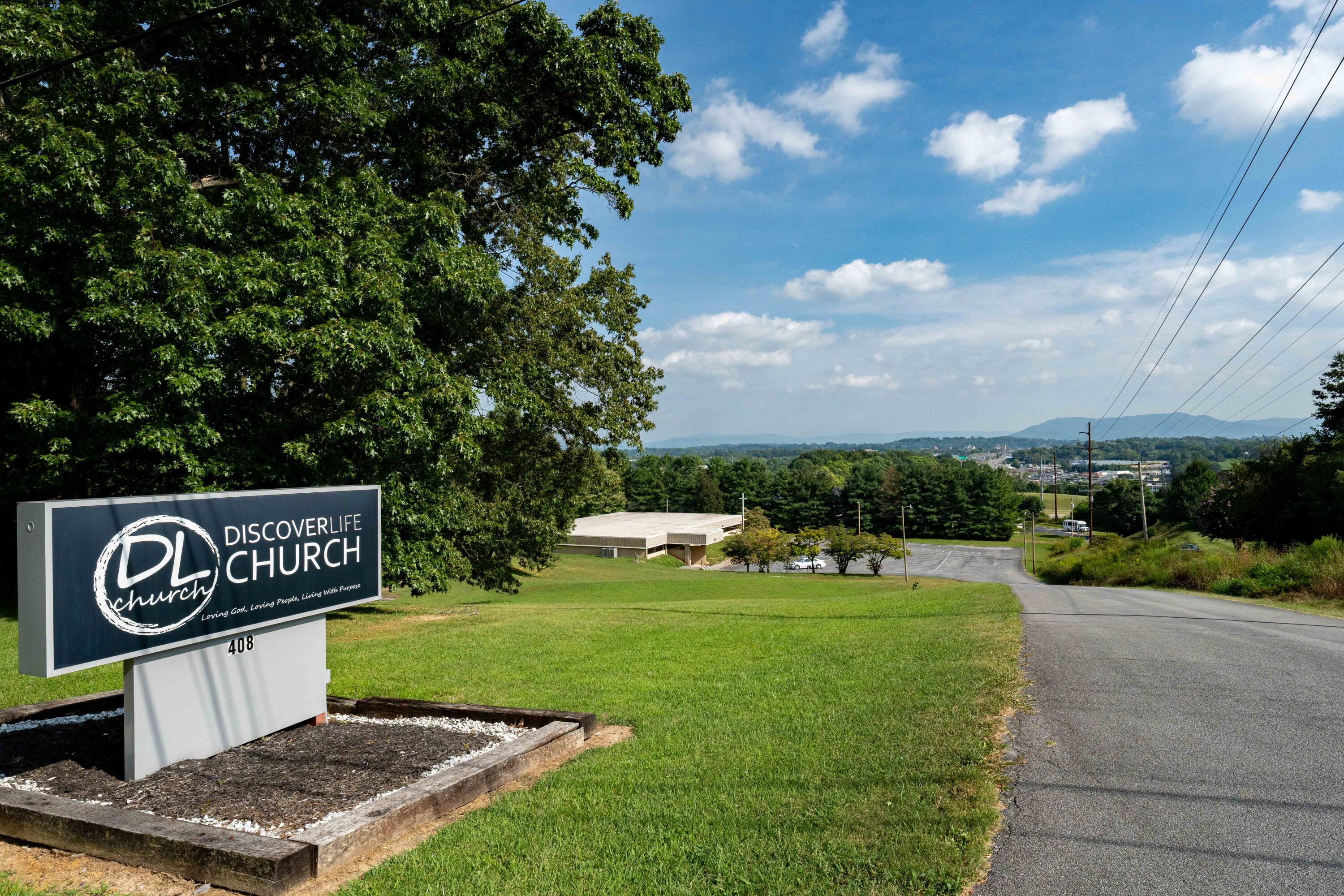 408 East Mountain View Road