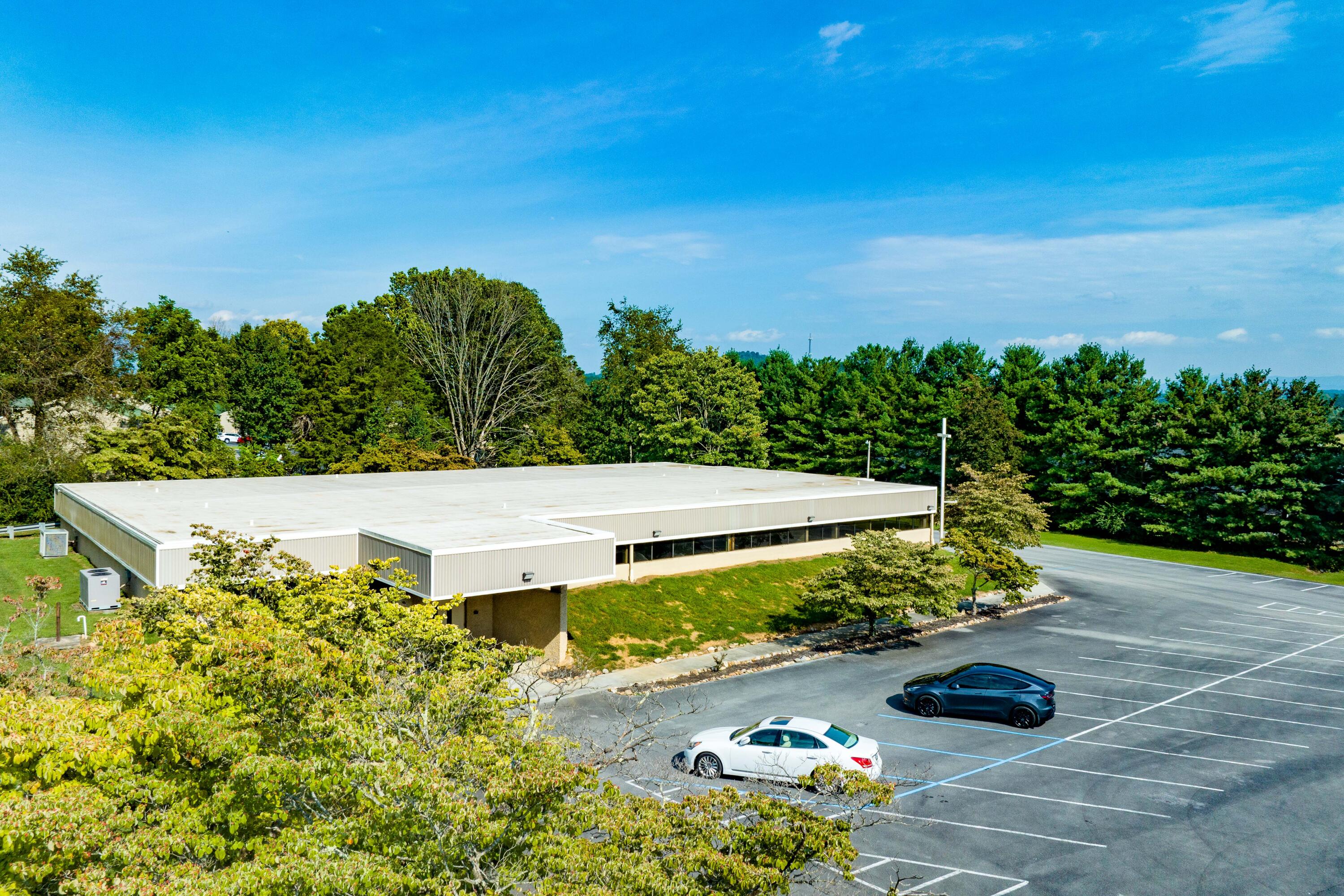 408 East Mountain View Road