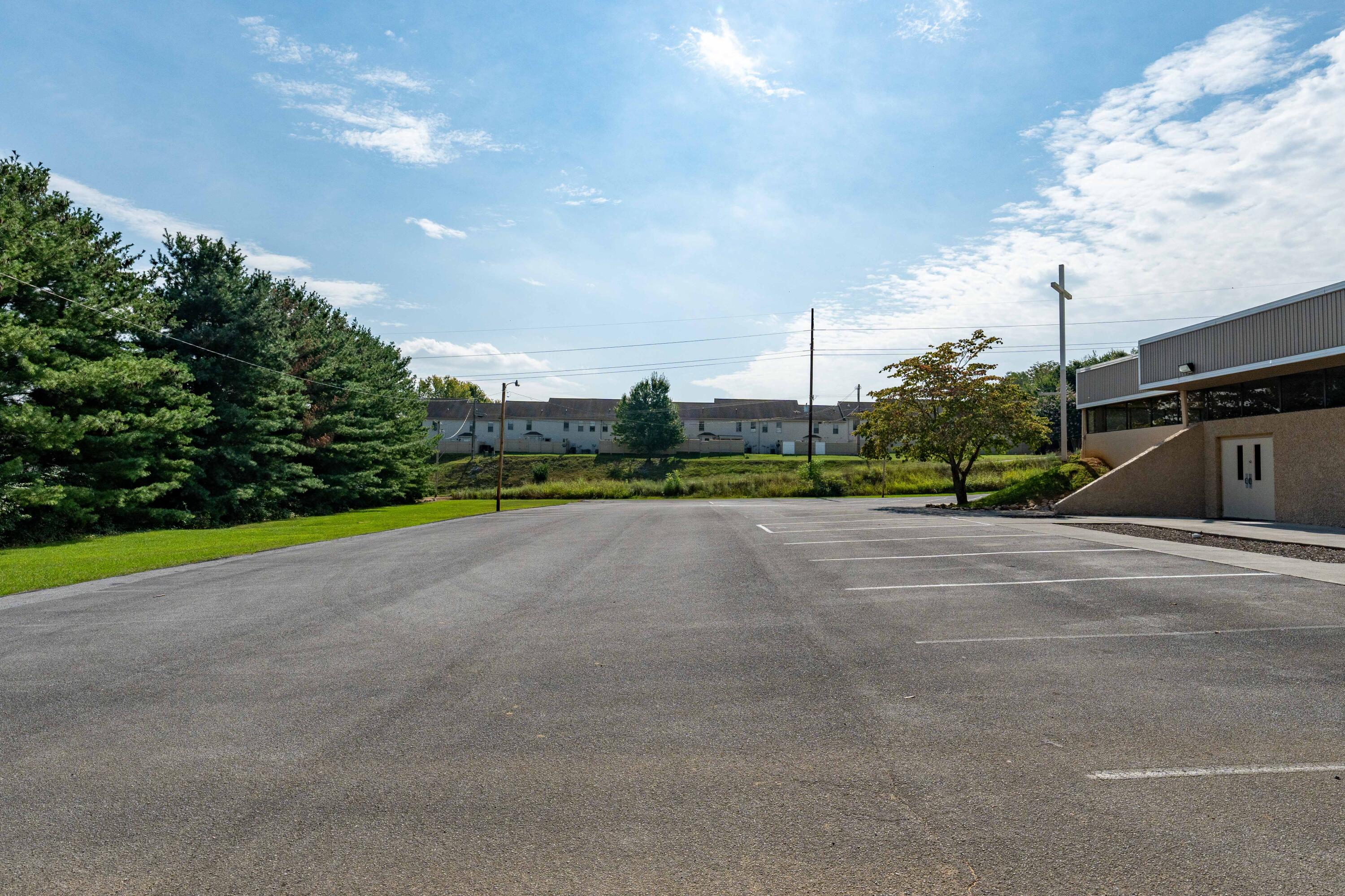 408 East Mountain View Road