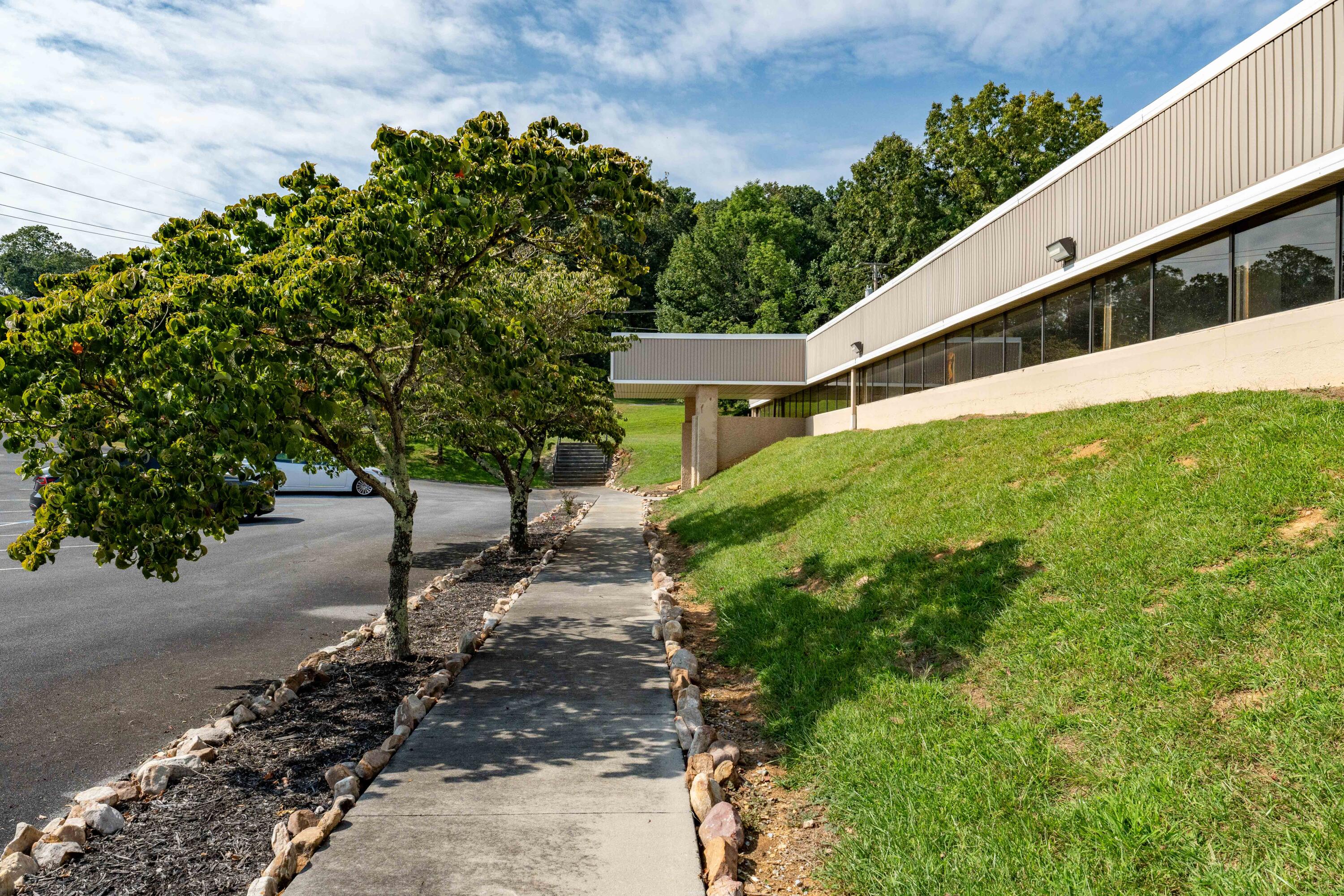 408 East Mountain View Road