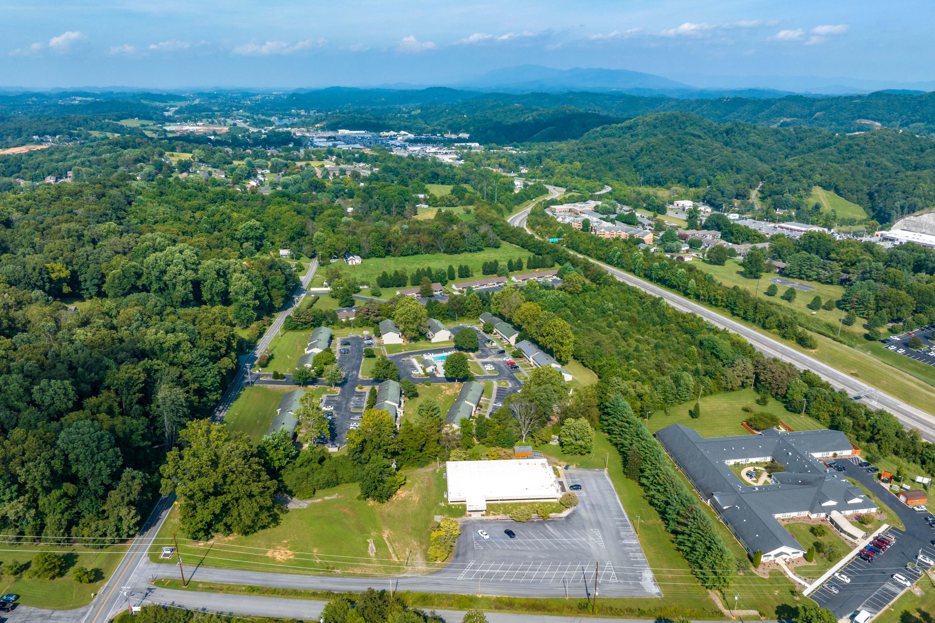 408 East Mountain View Road