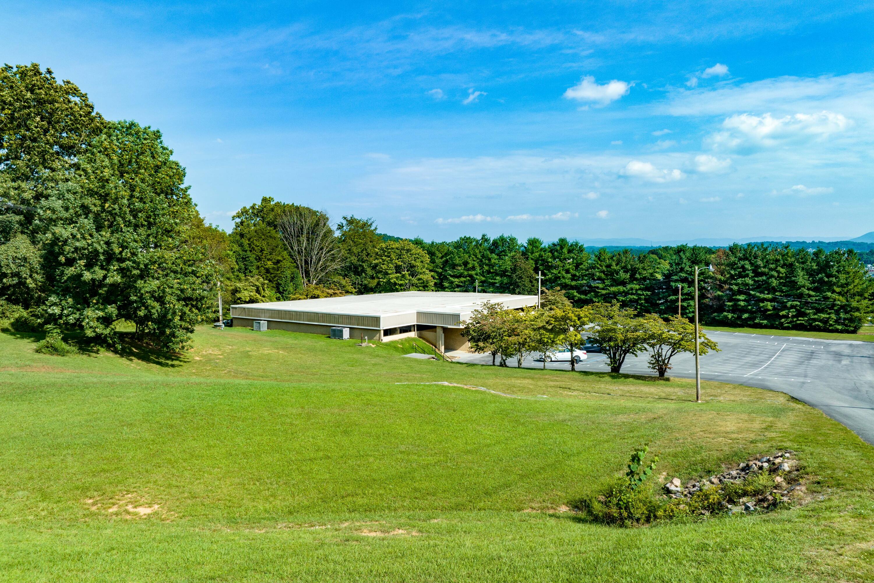 408 East Mountain View Road