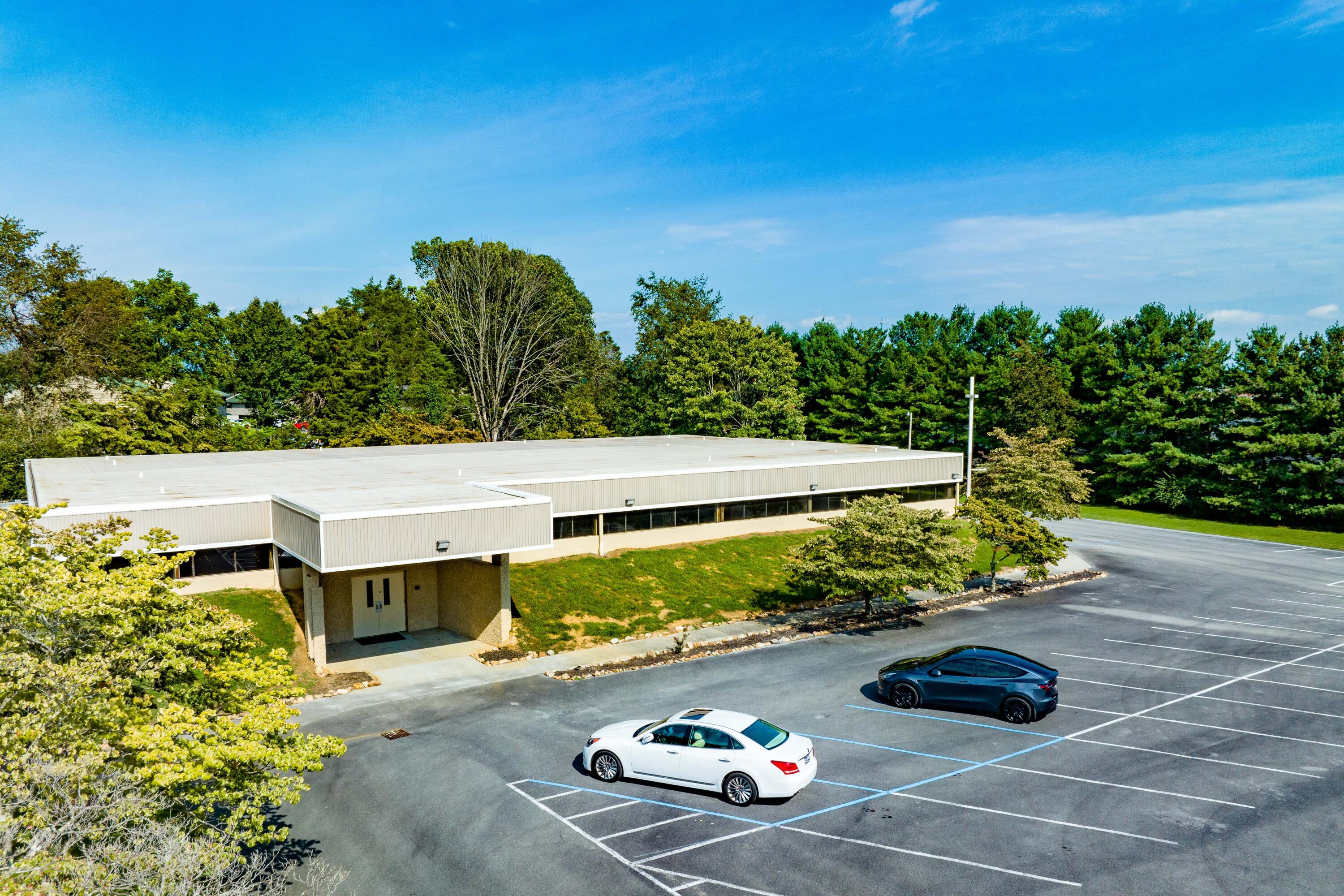 408 East Mountain View Road