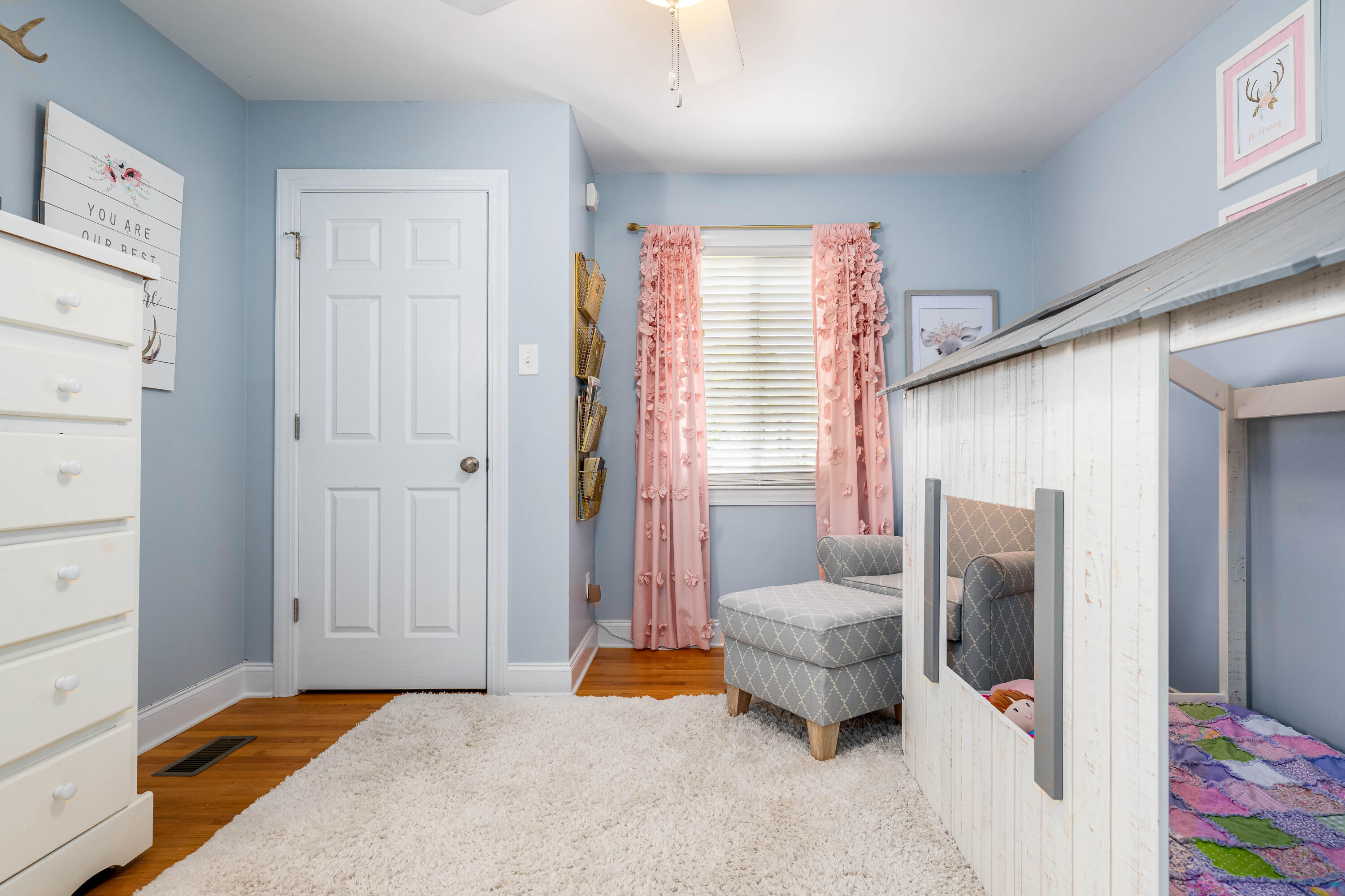 1461 Holston Drive