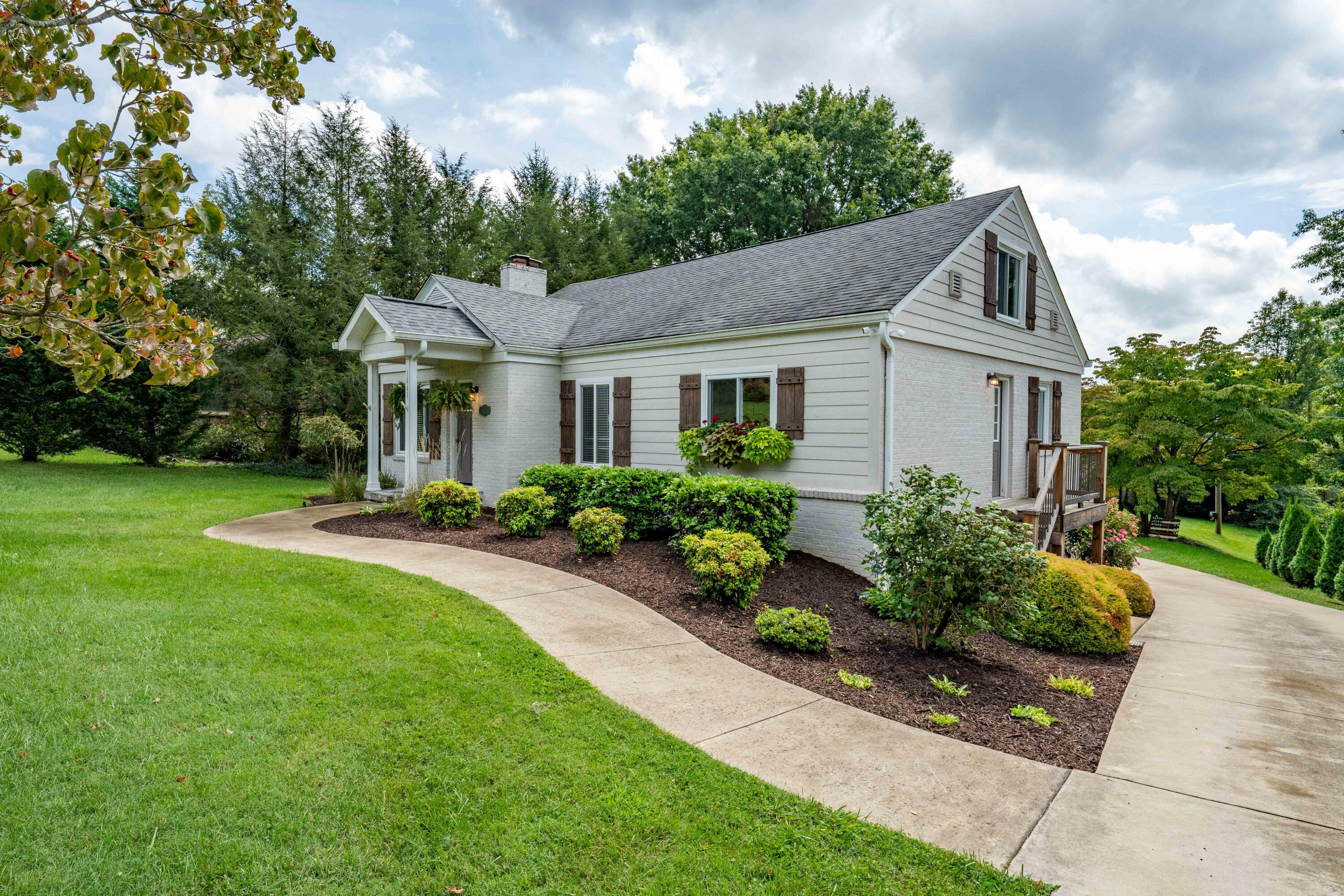 1461 Holston Drive